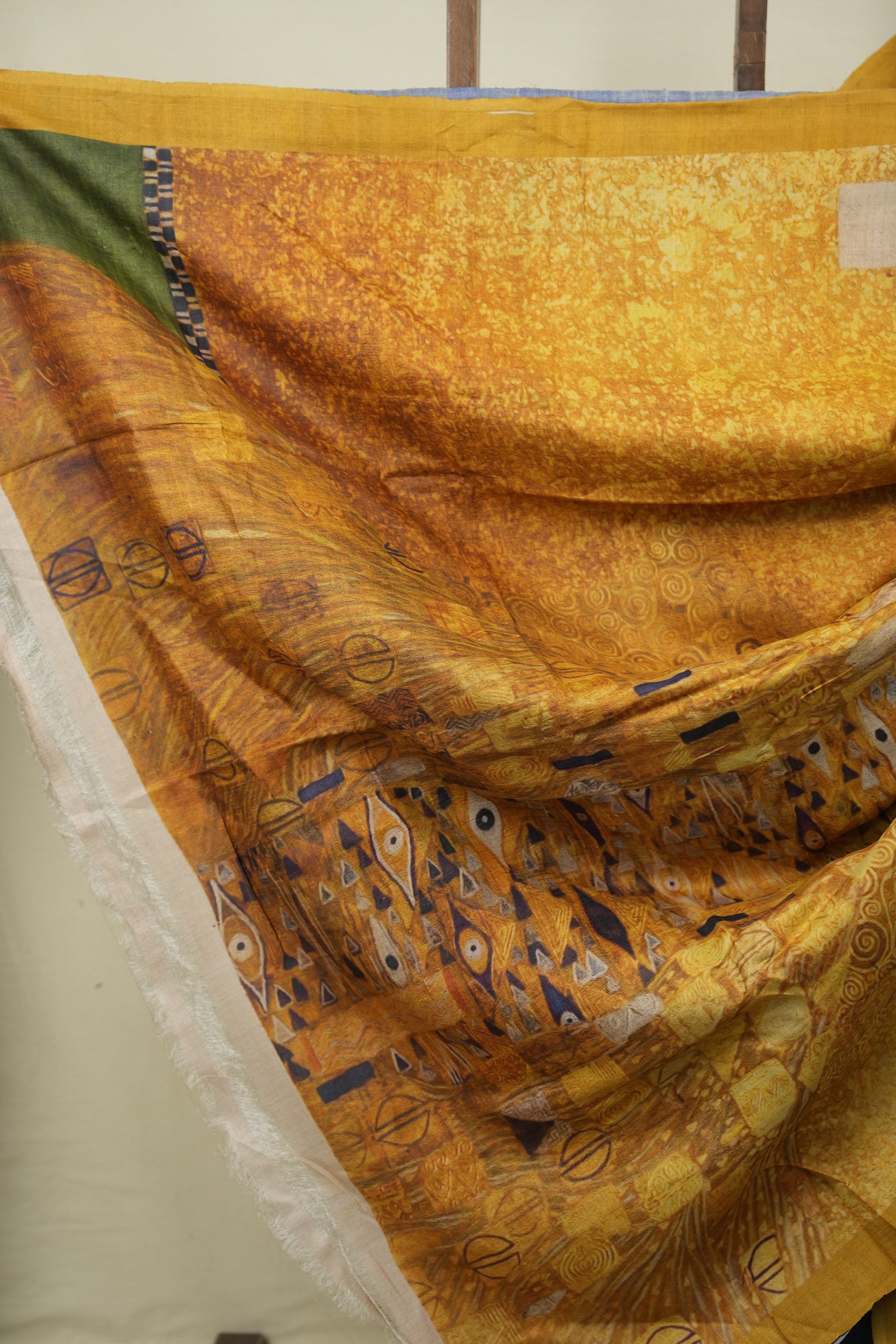 Women In Gold - SRWGKBSS04