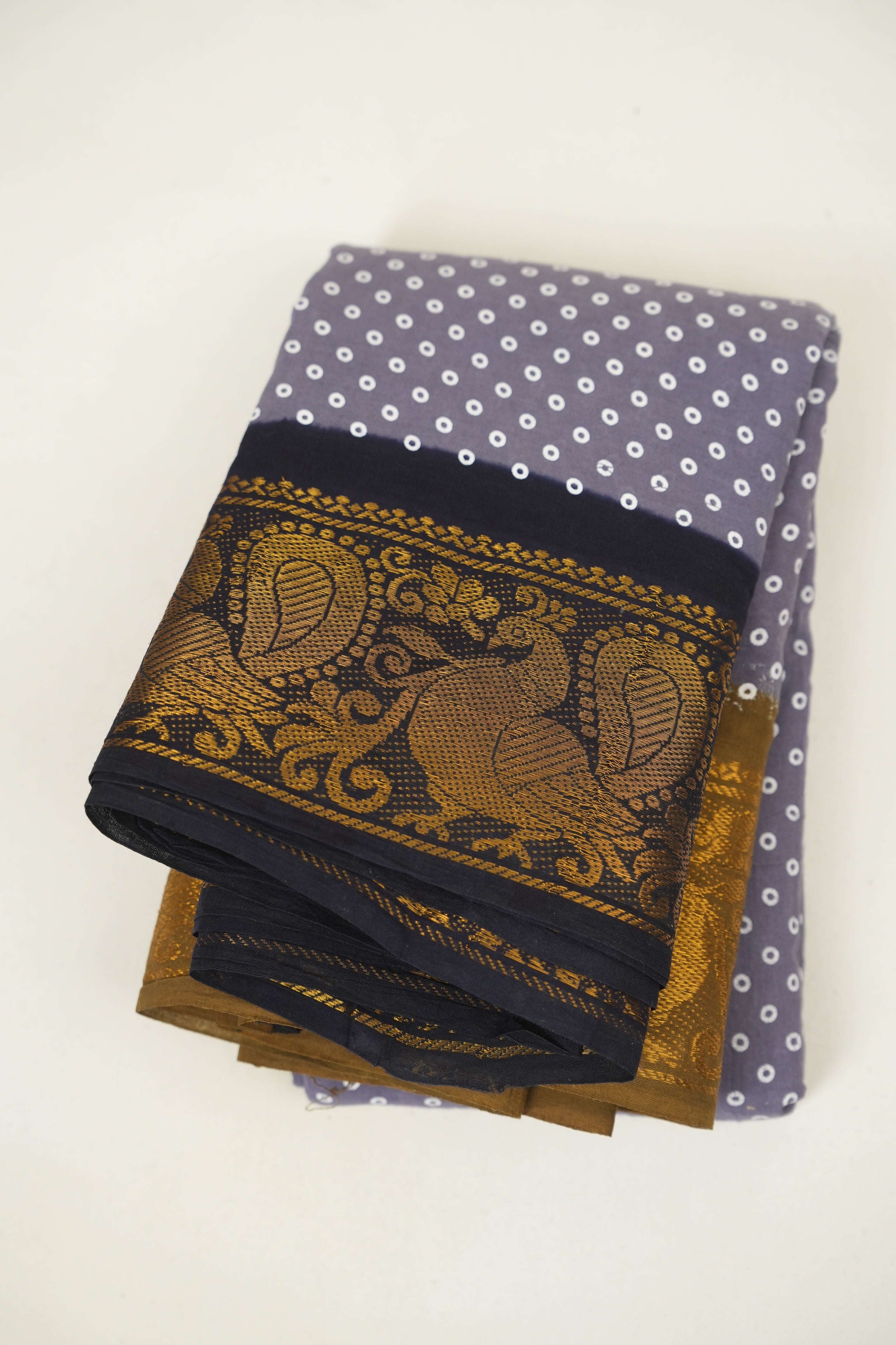 Lavender Sungudi Cotton Saree - SRLSCS244