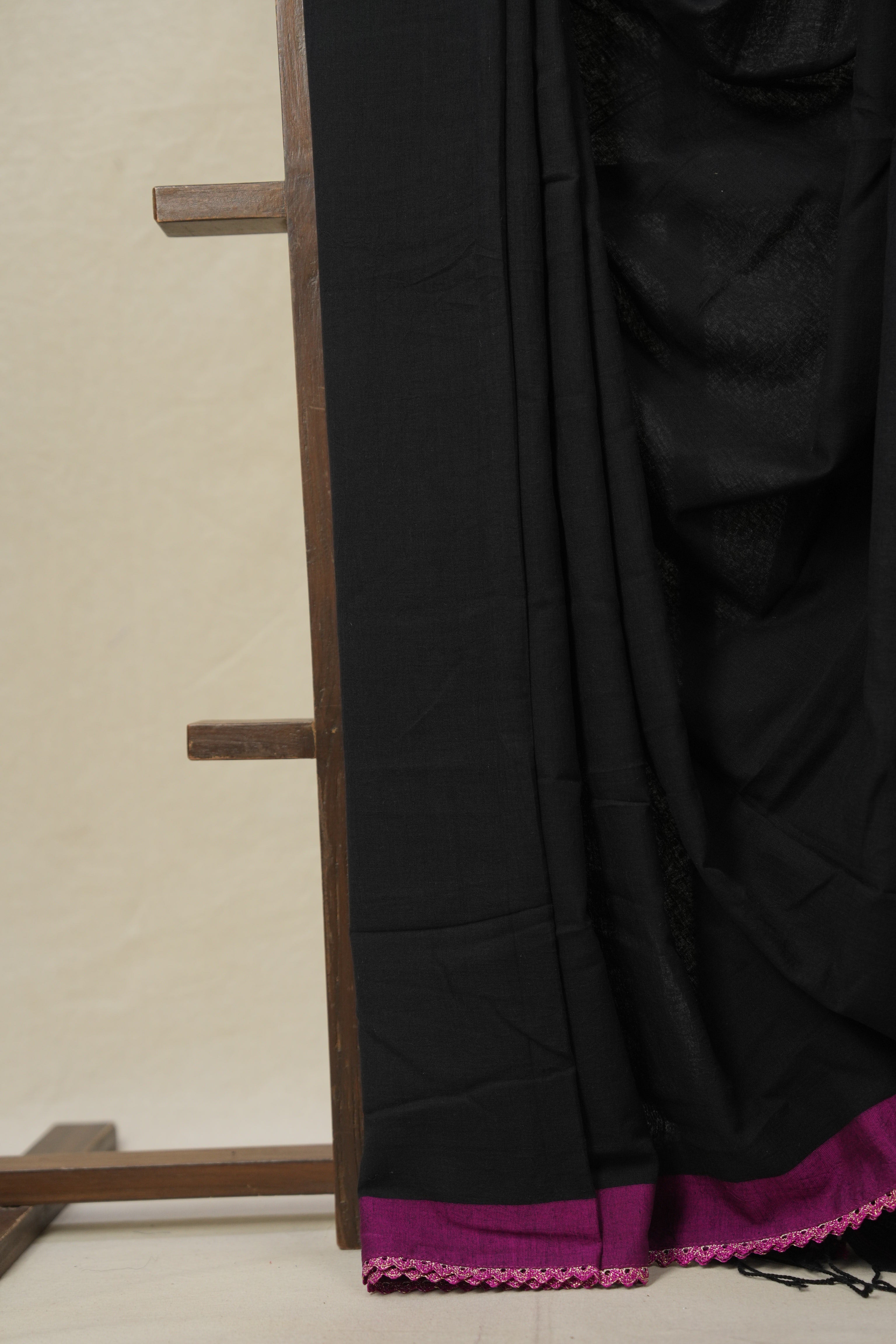 Black Bengal Cotton Saree With Lace - SRBBCSWL10