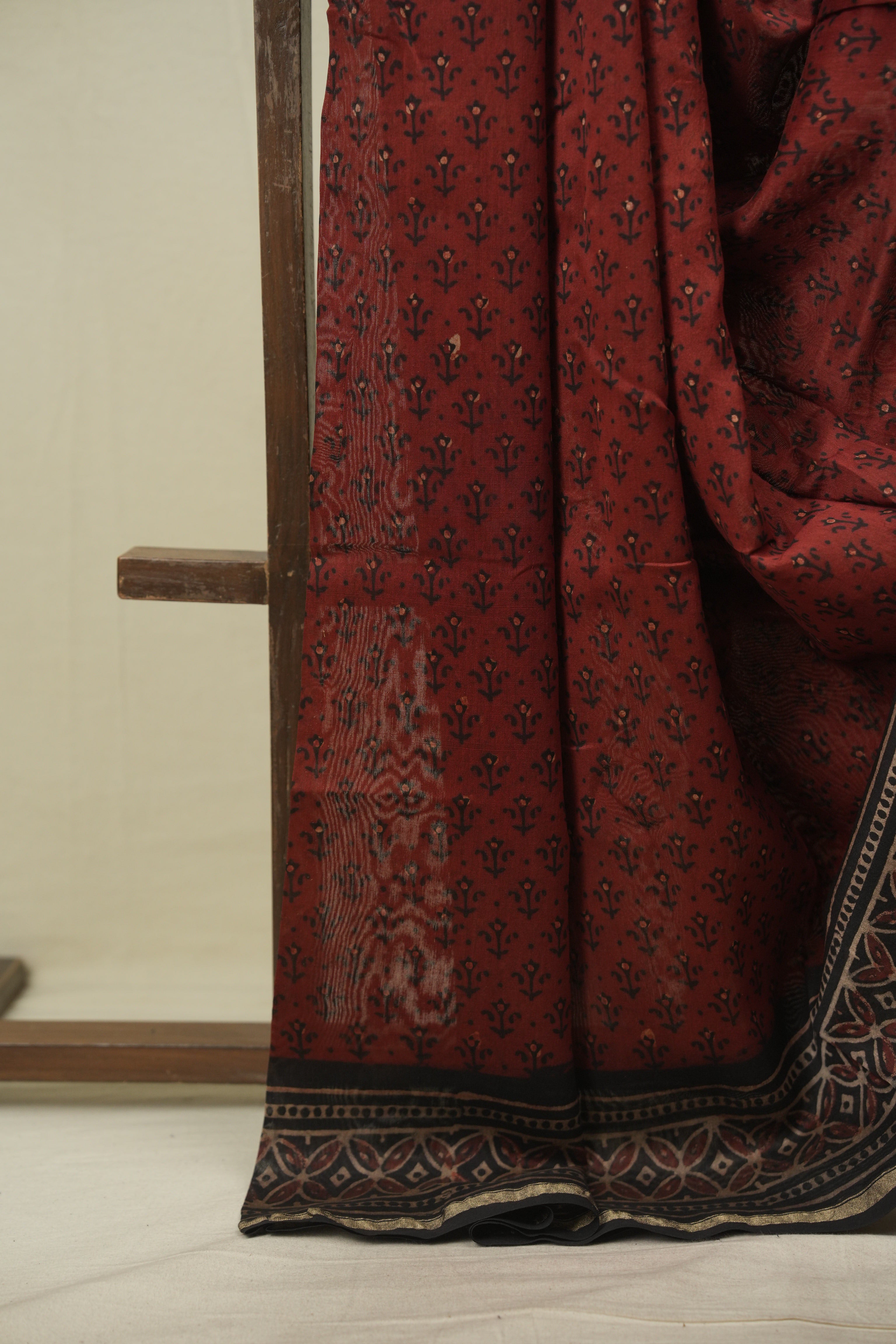 Maroon HBP Cotton Silk Saree With Chanderi Border - SRMCSS1779