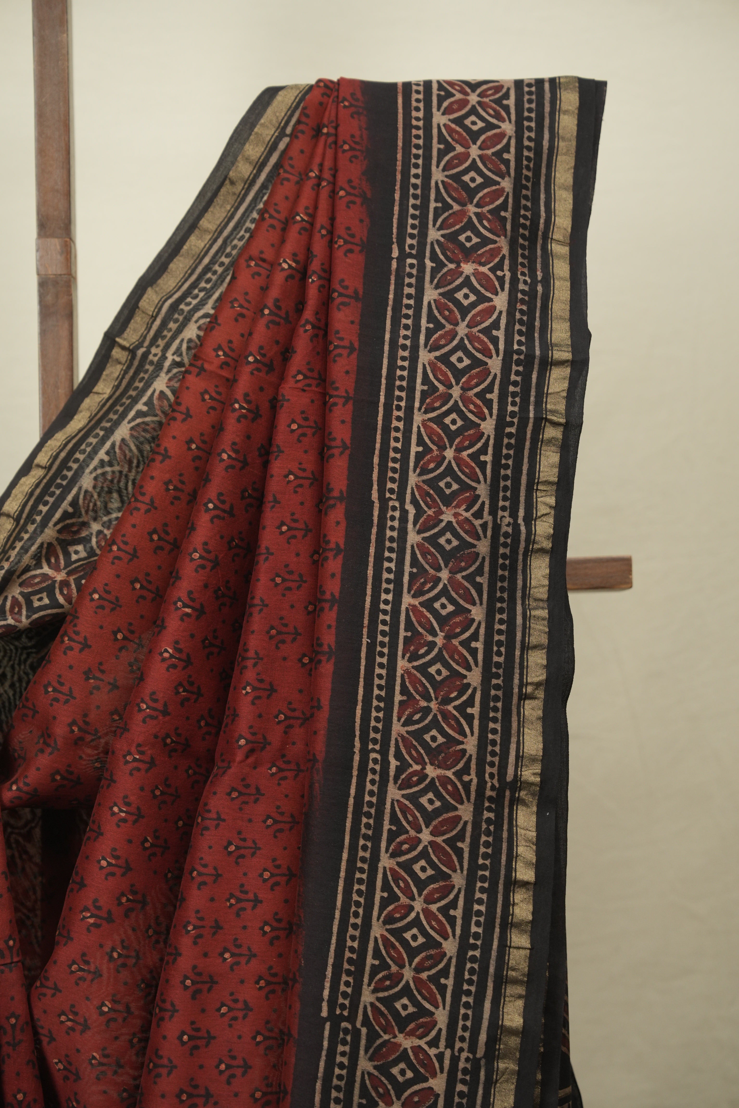 Maroon HBP Cotton Silk Saree With Chanderi Border - SRMCSS1779