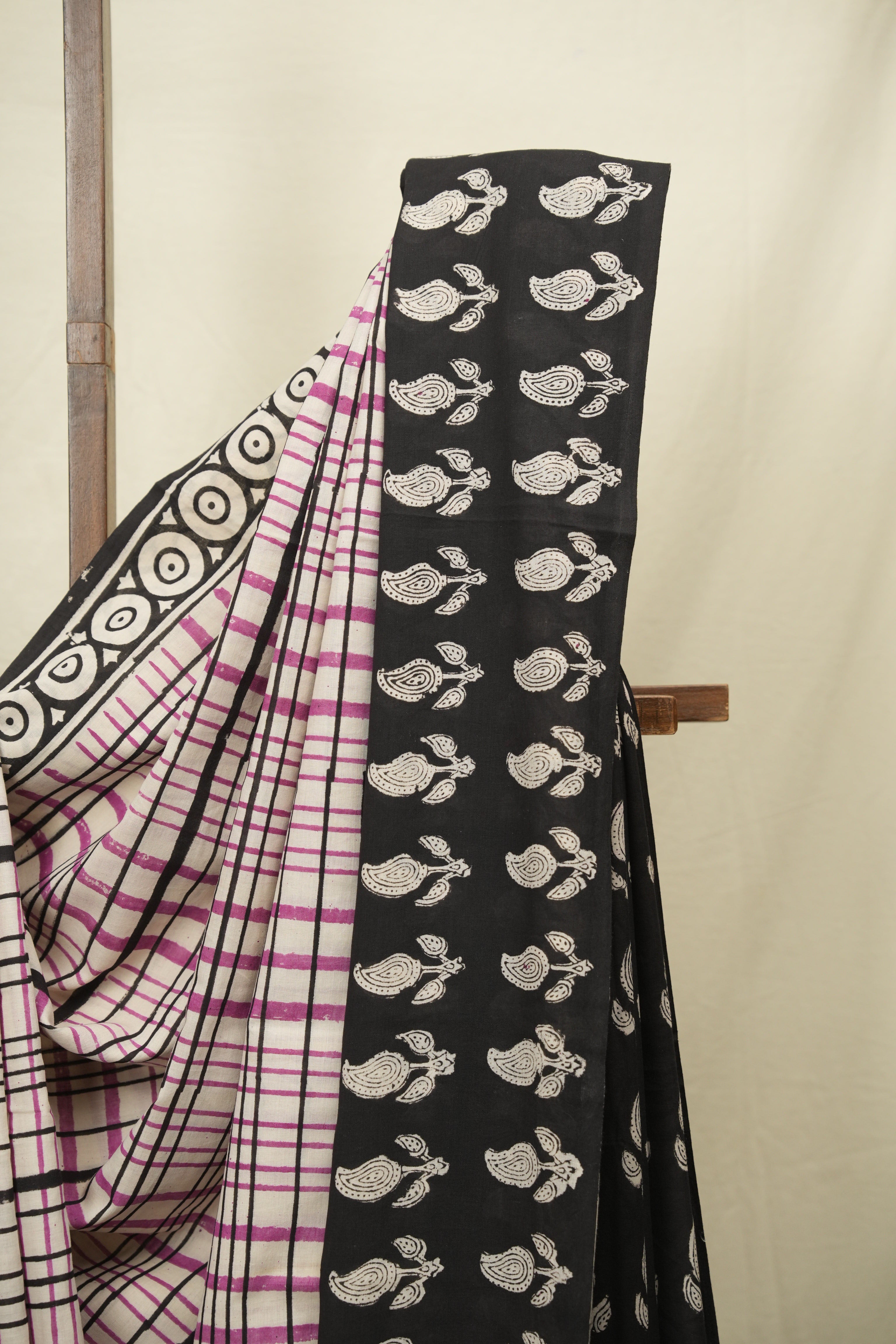 Cream HBP Cotton Saree - SRCCS3417