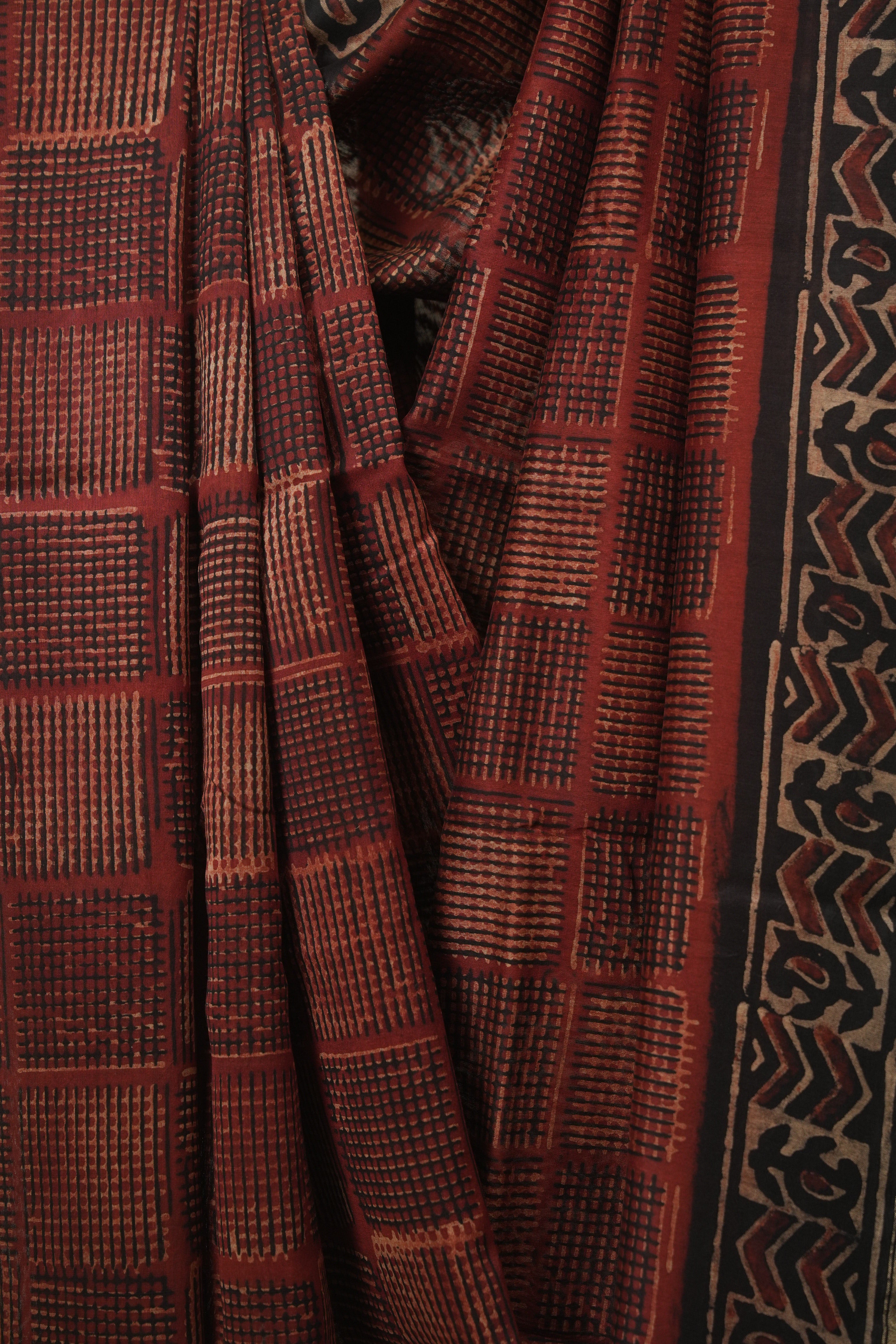 Maroon HBP Cotton Silk Saree With Chanderi Border - SRMCSS1781