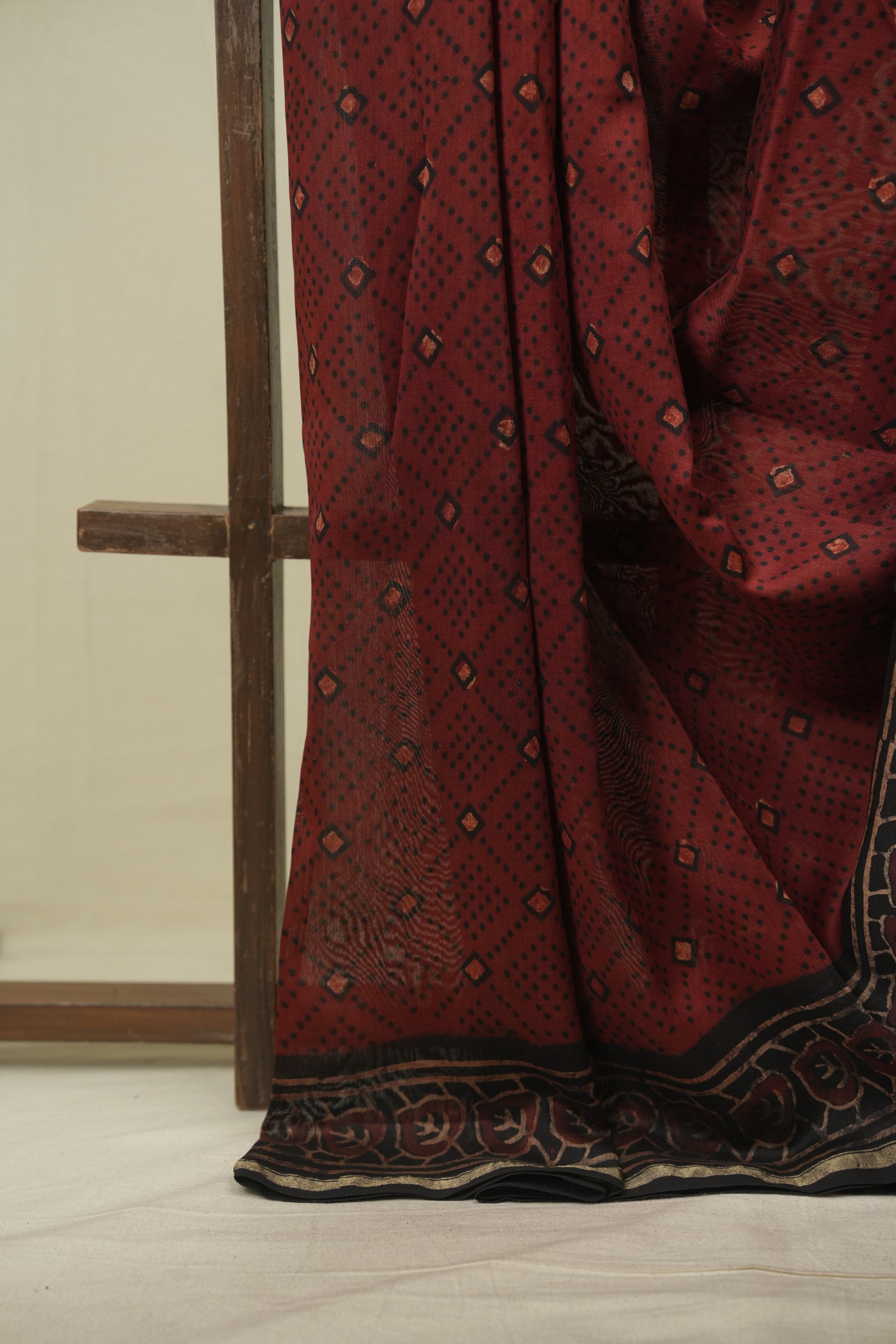 Maroon HBP Cotton Silk Saree With Chanderi Border - SRMCSS1783