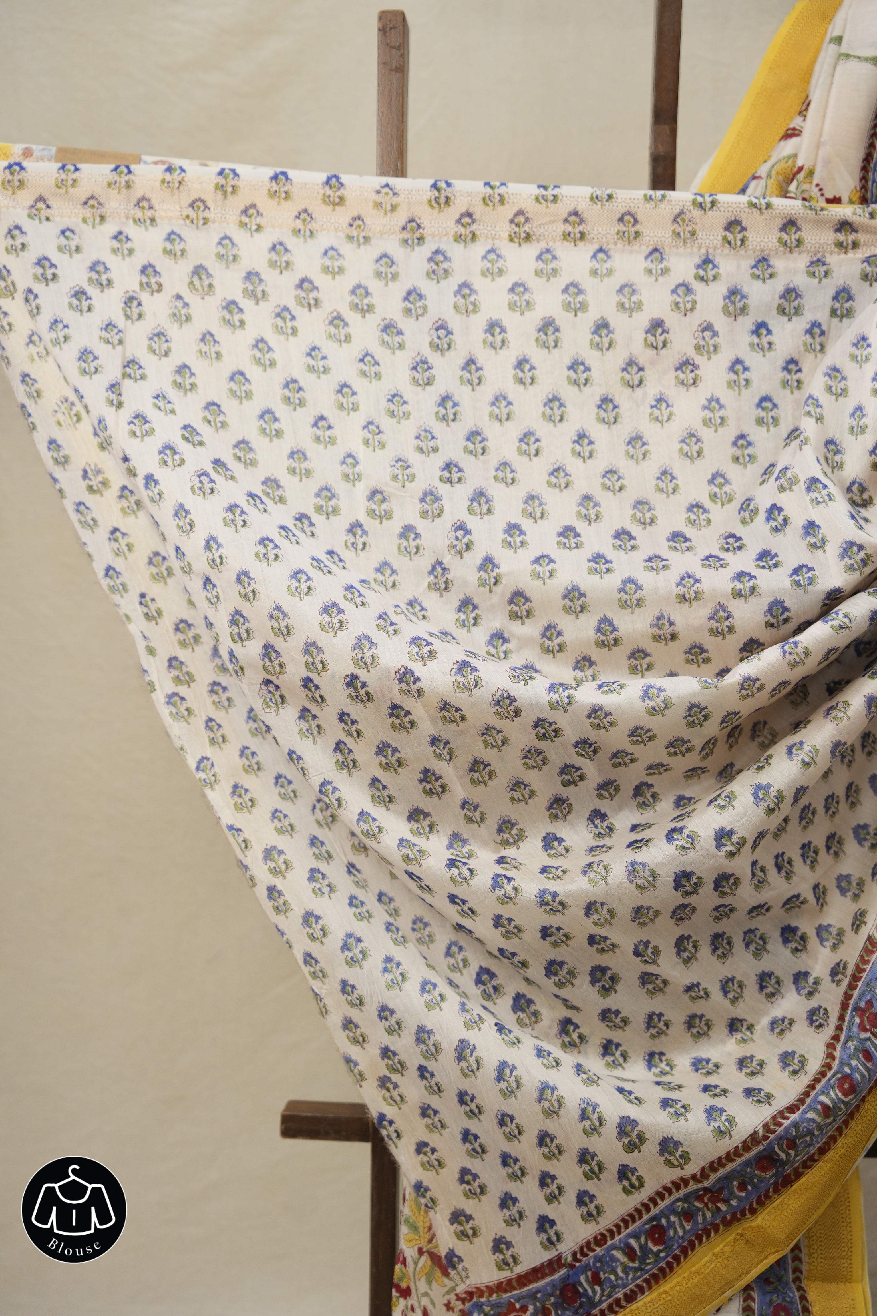 Cream HBP Cotton Silk Saree With Maheshwari Border (DEFECT) - SRCCSS80-PI