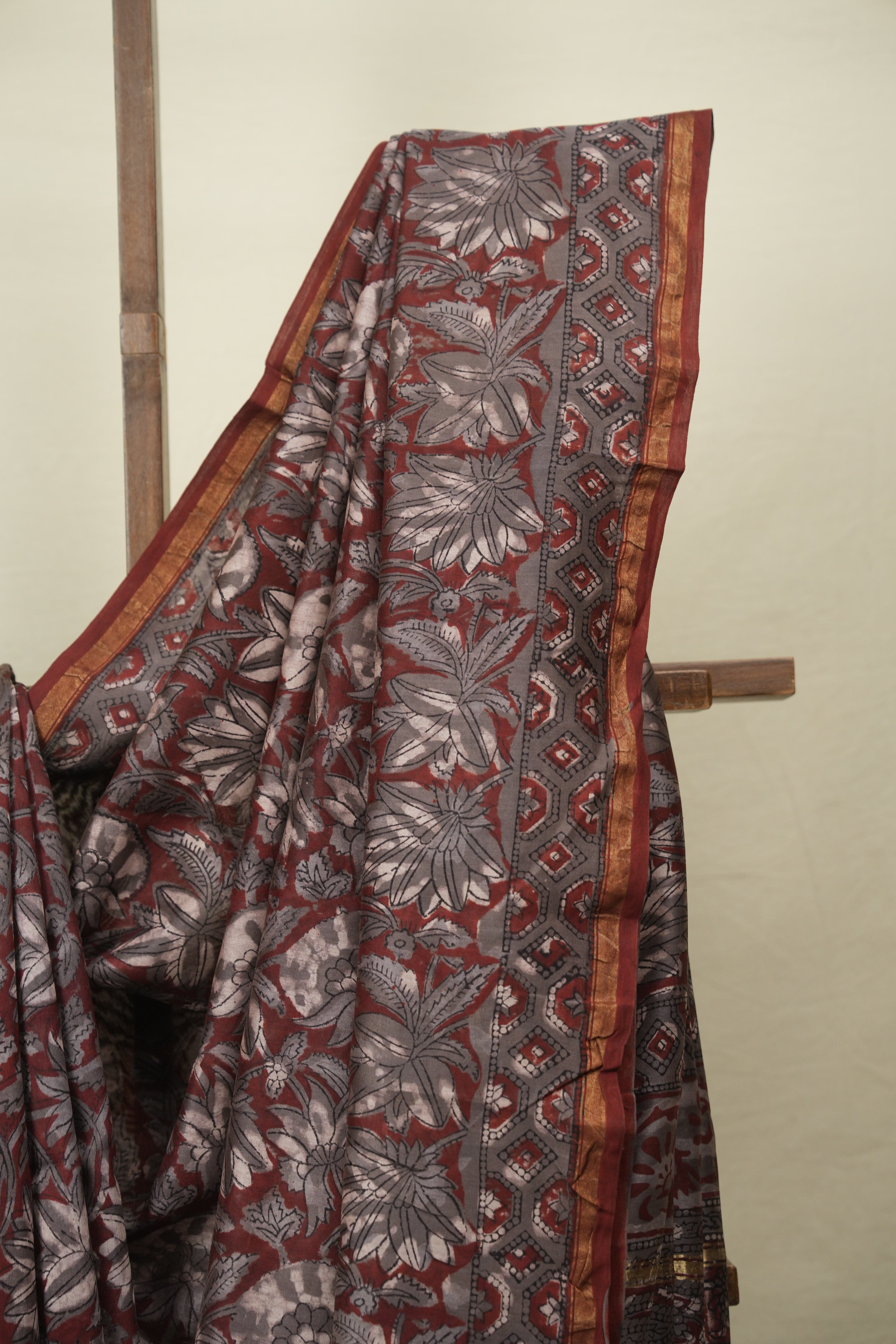 Maroon HBP Cotton Silk Saree With Chanderi Border - SRMCSS1785