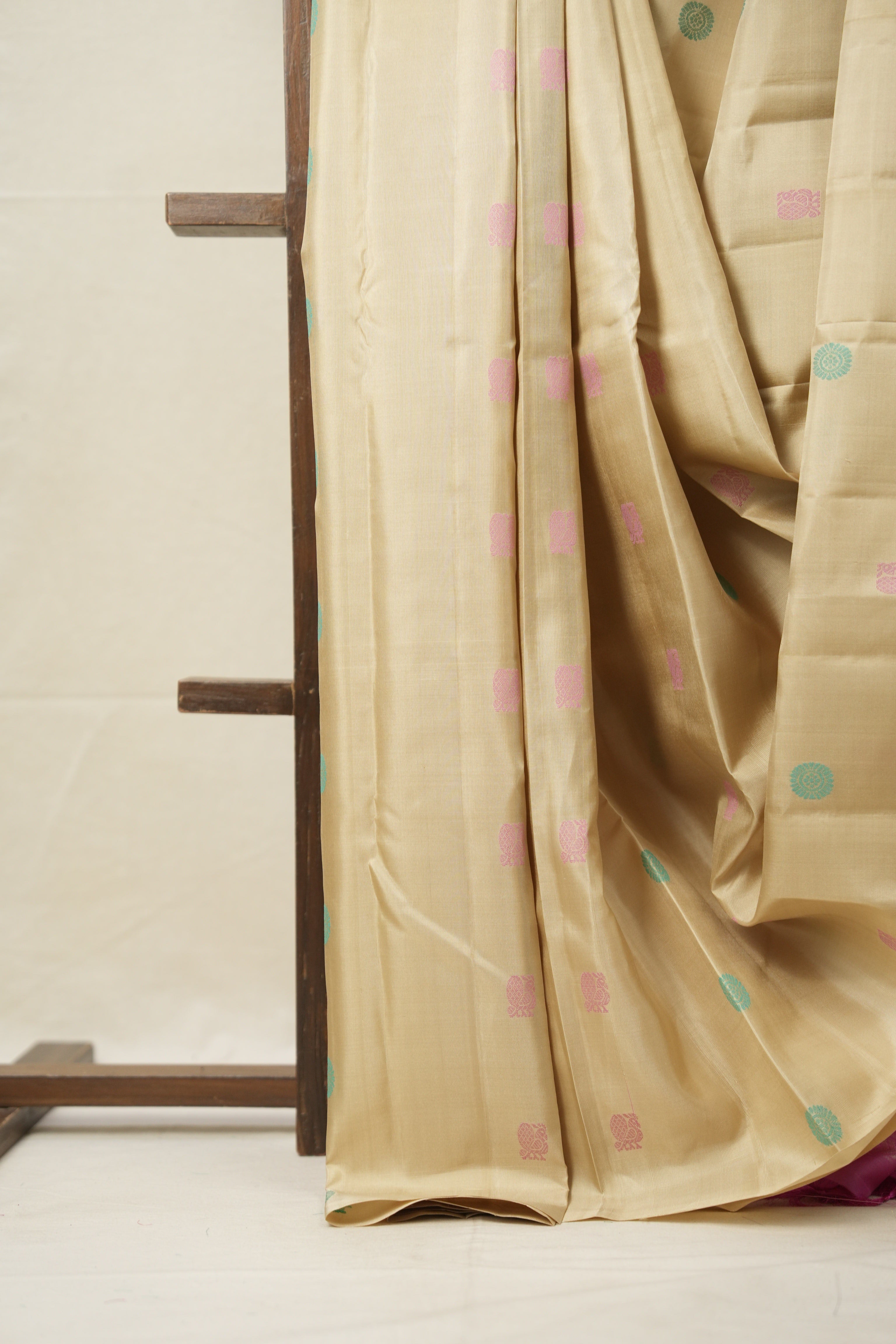 Cream Kanjivaram Silk Saree - SRCKSS974