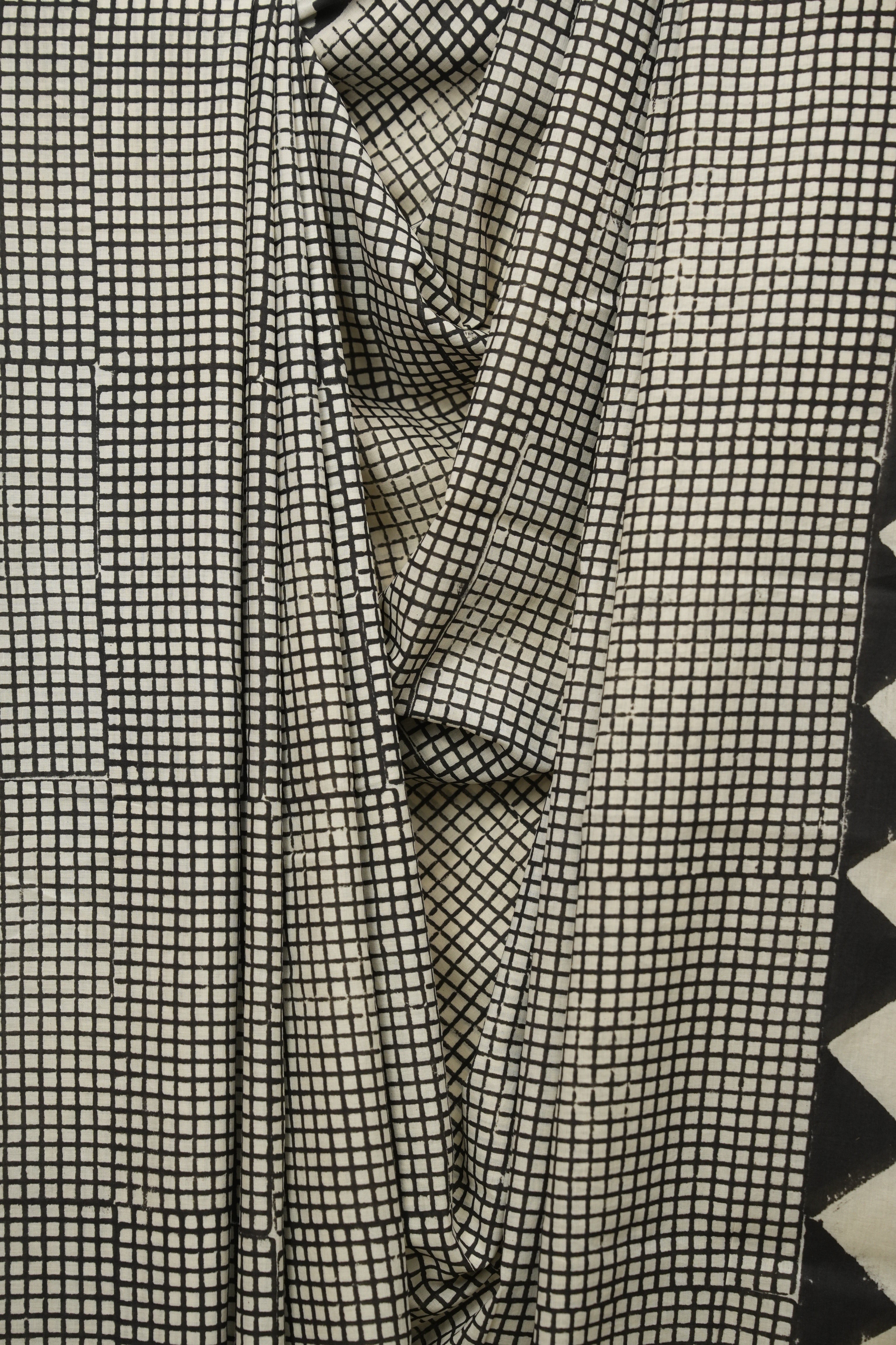 Black White HBP Cotton Saree - SRBWCS3399