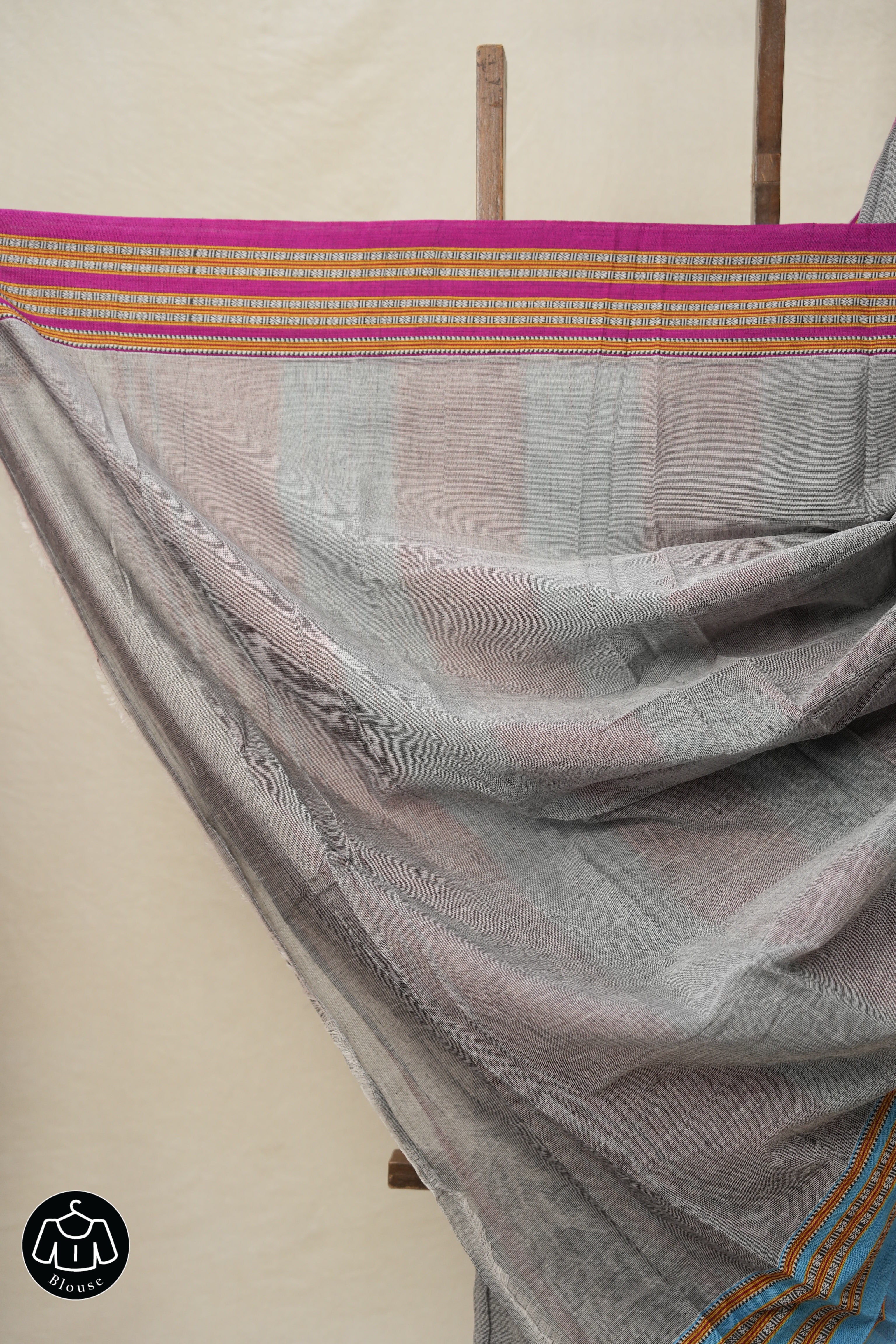 Grey Plain Cotton Patteda Anchu Saree With Gomi Border - SRGPAS302