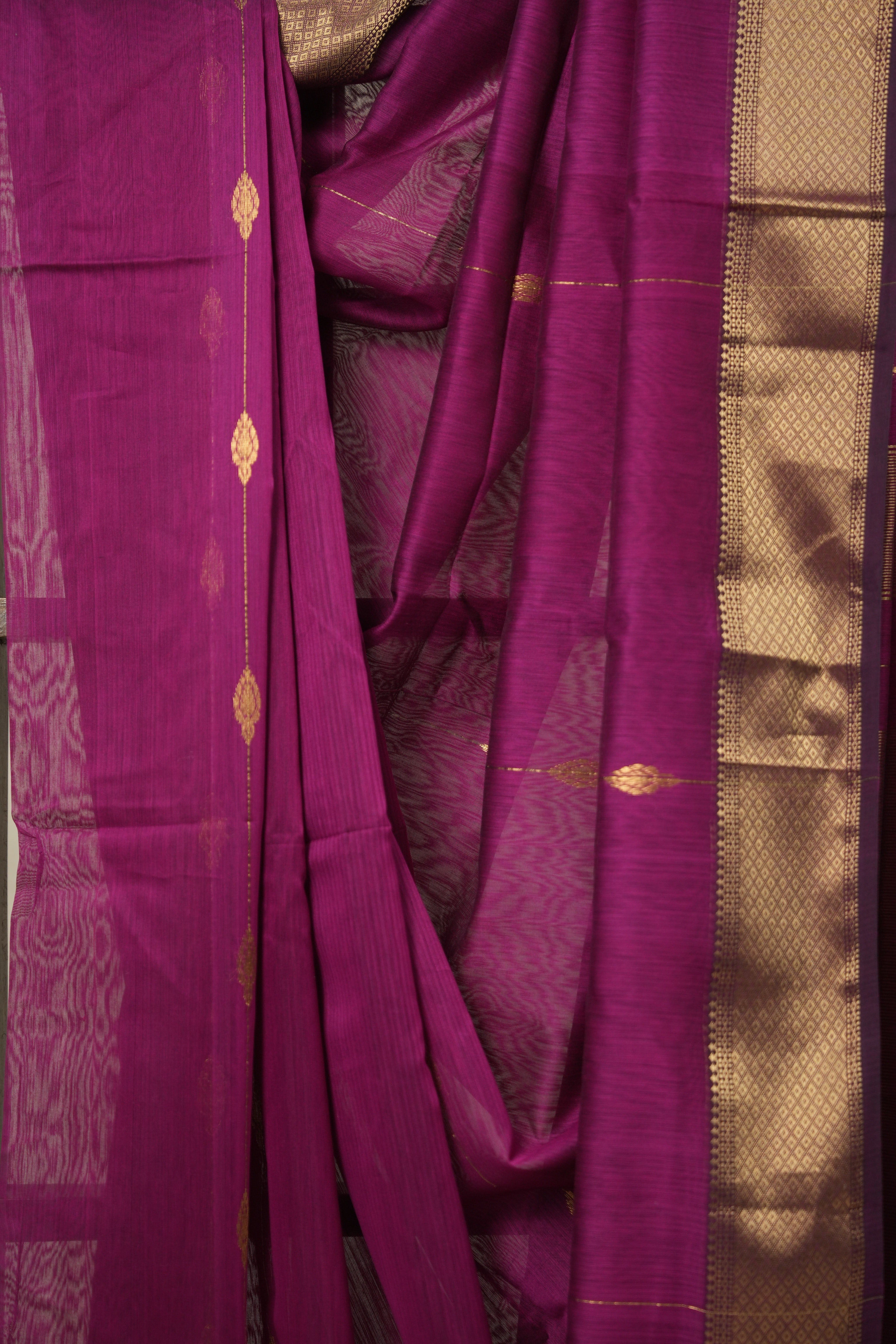 Magenta Maheshwari Saree - SRMMS906