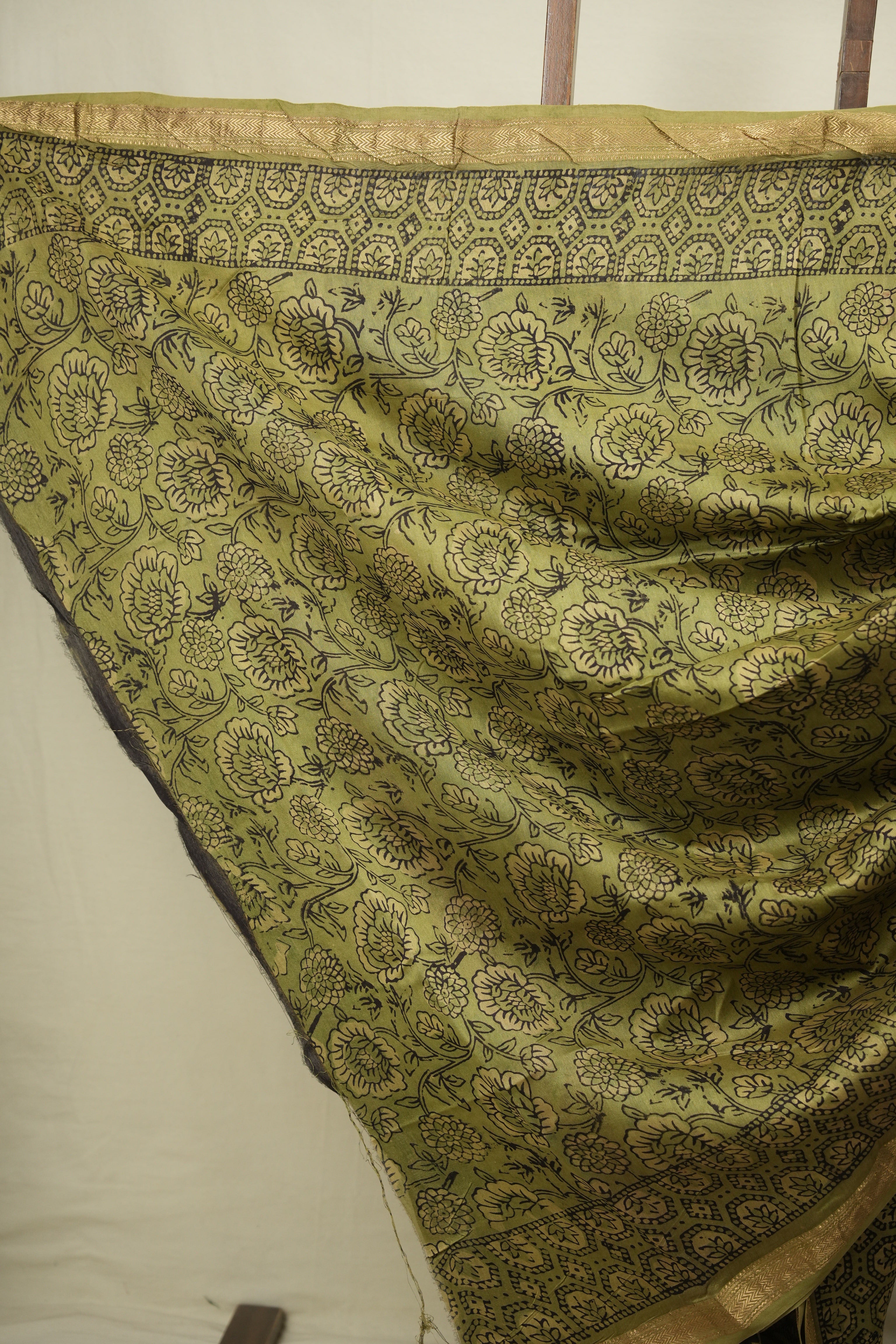 Black HBP Cotton Silk Saree With Maheshwari Border - SRBCSS1812