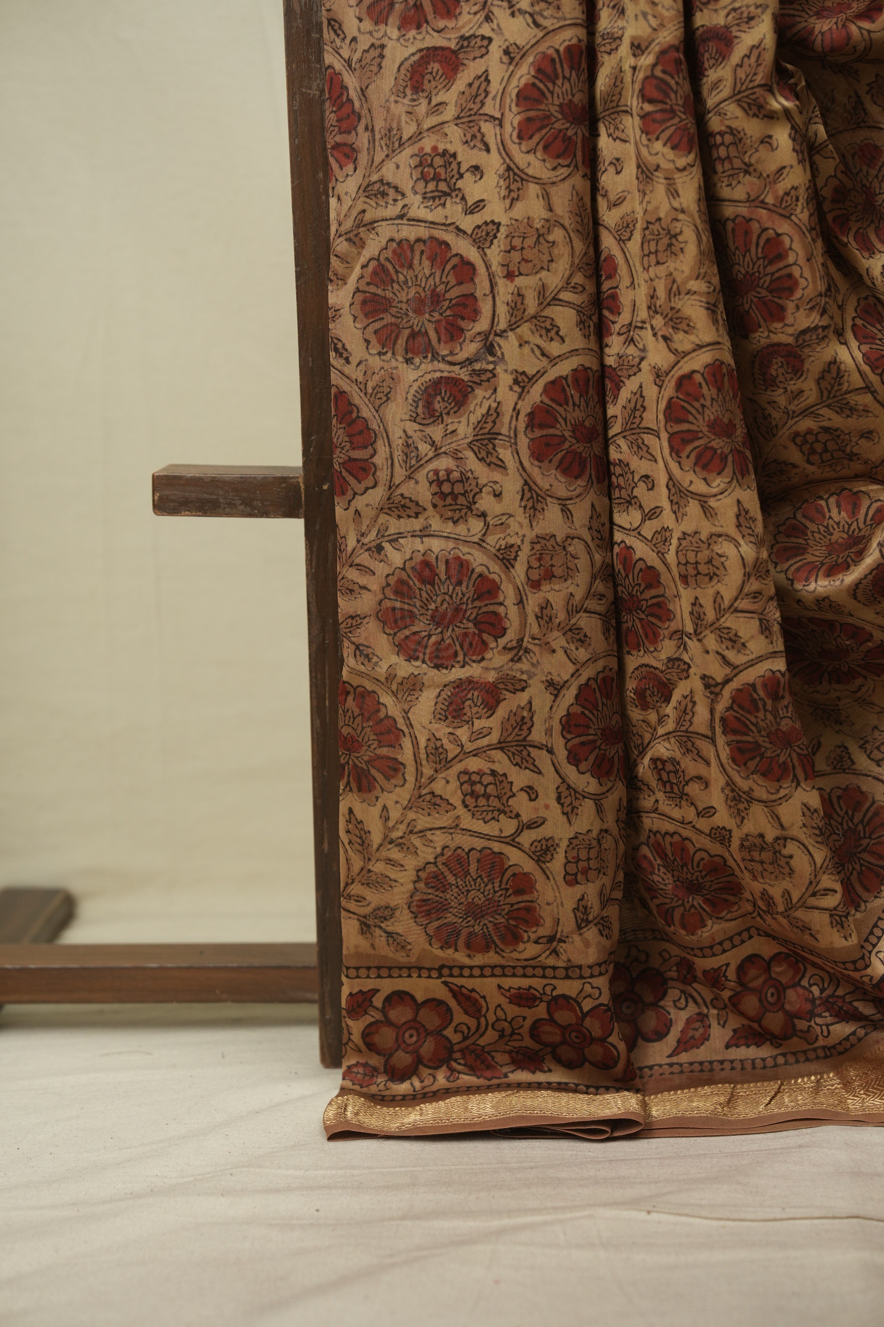 Beige HBP Cotton Silk Saree With Maheshwari Border - SRBCSS1806