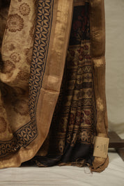 Beige HBP Cotton Silk Saree With Maheshwari Border - SRBCSS1807