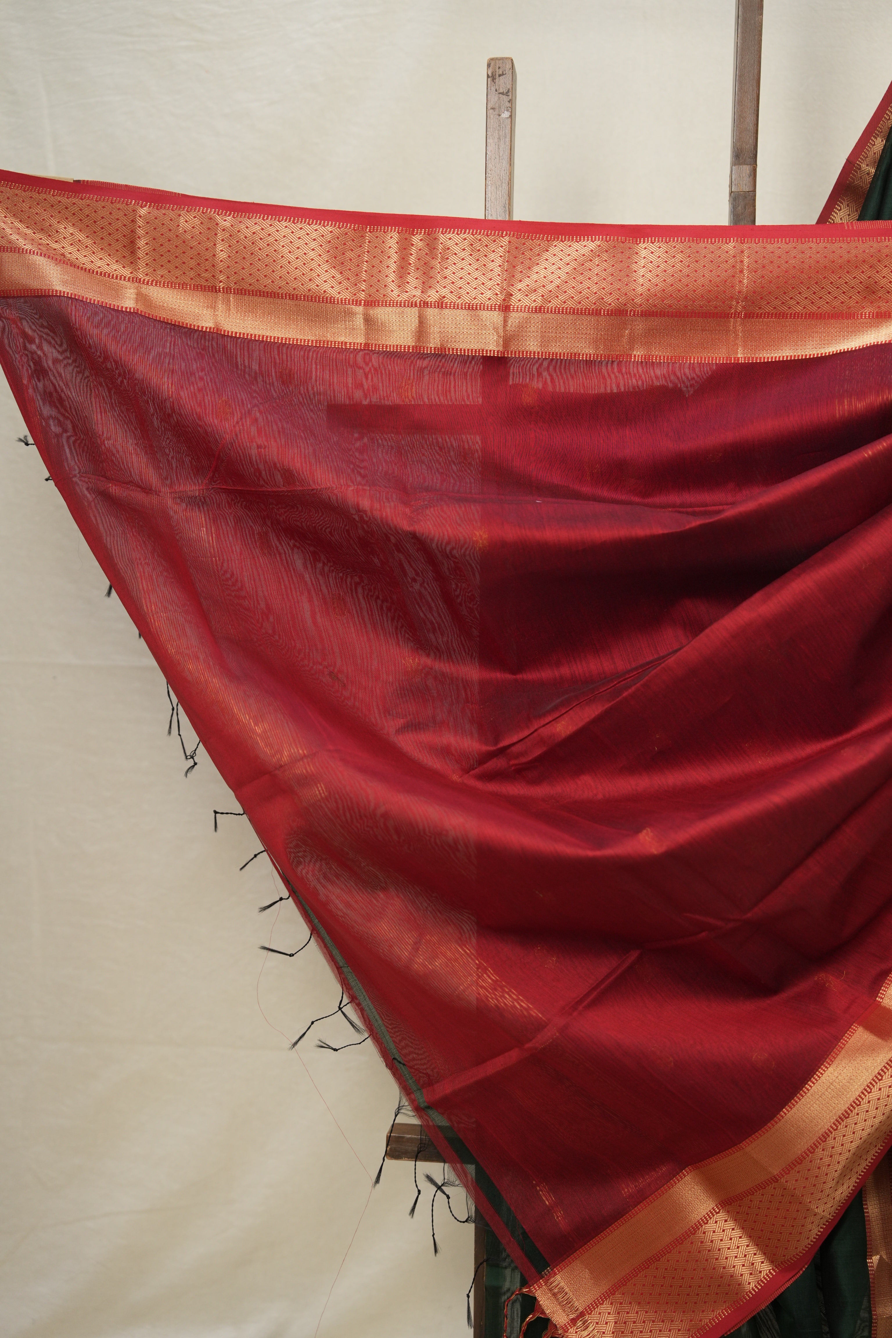 Dark Green Maheshwari Saree - SRDGMS921