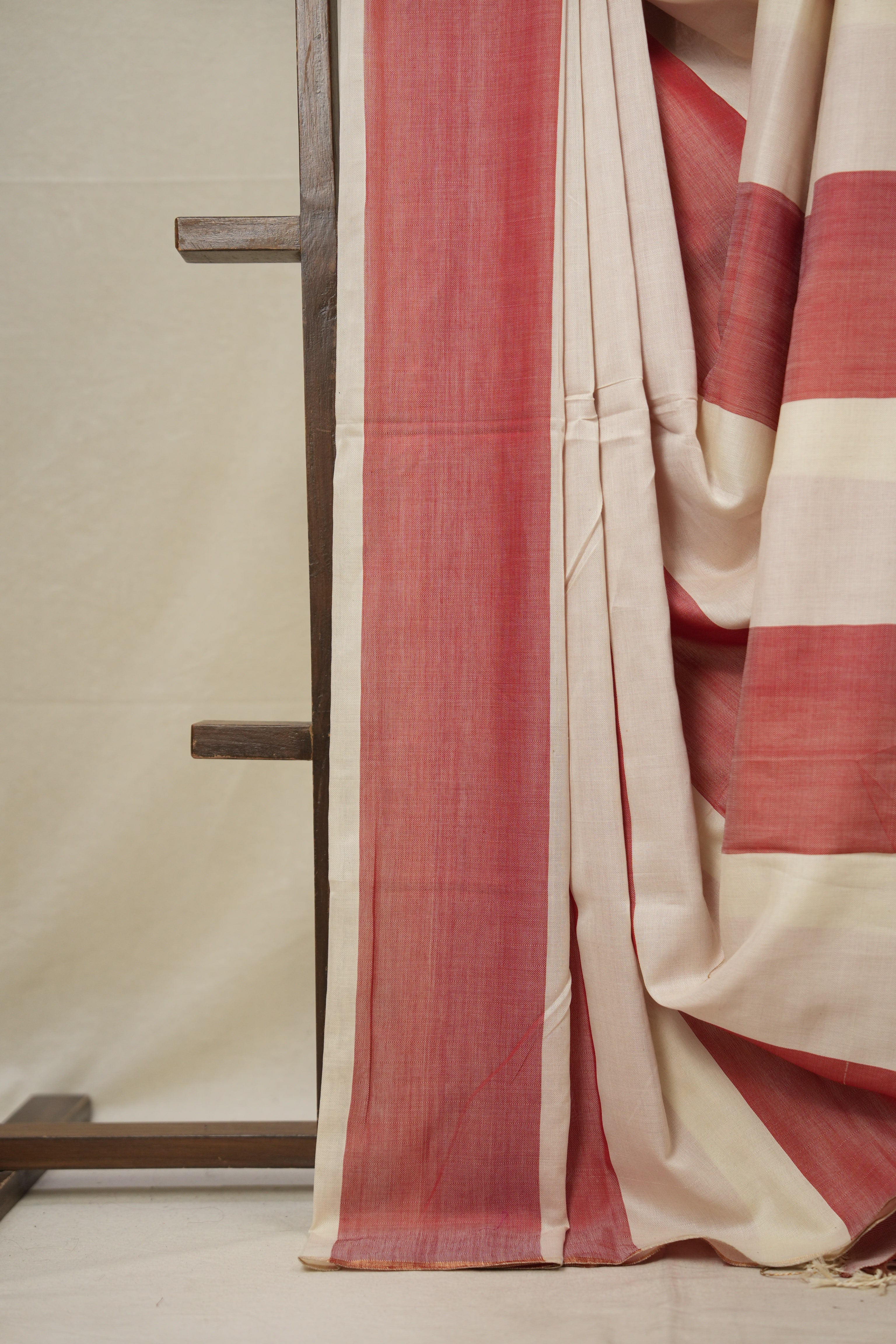 Off White-Red Maheshwari Saree - SROWRMS923