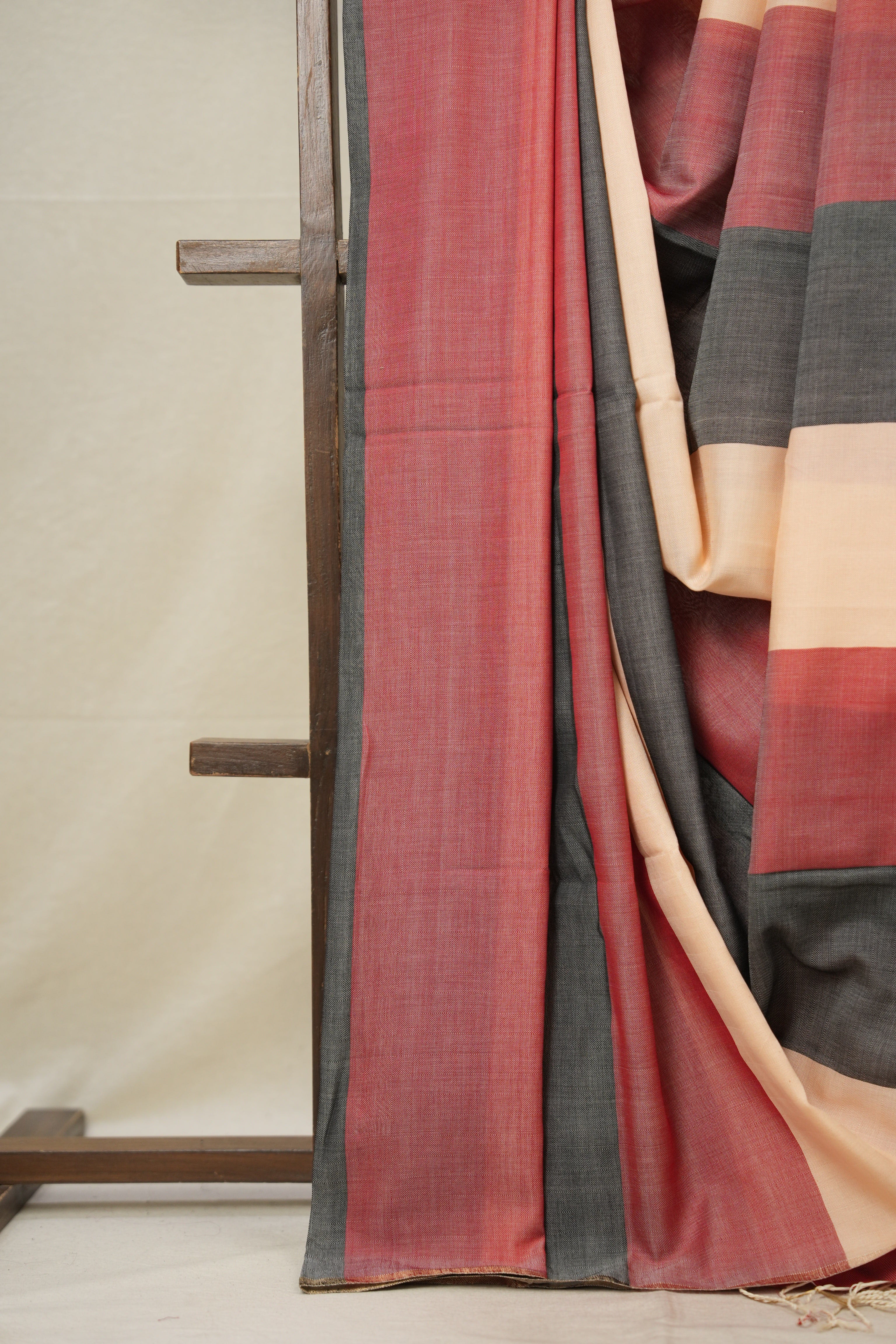 Multicolor Maheshwari Saree - SRMMS924