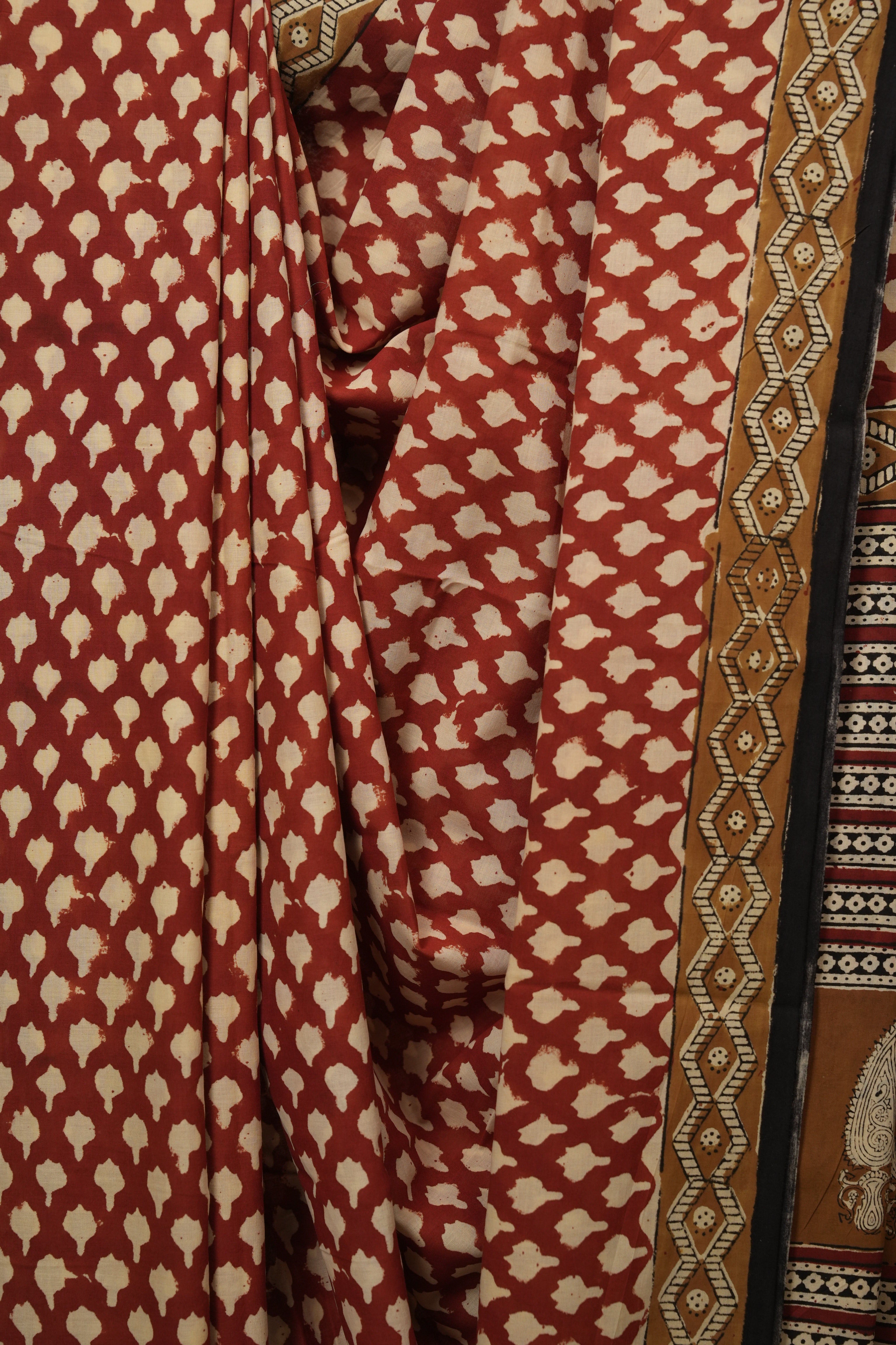 Red HBP Cotton Saree - SRRCS3447