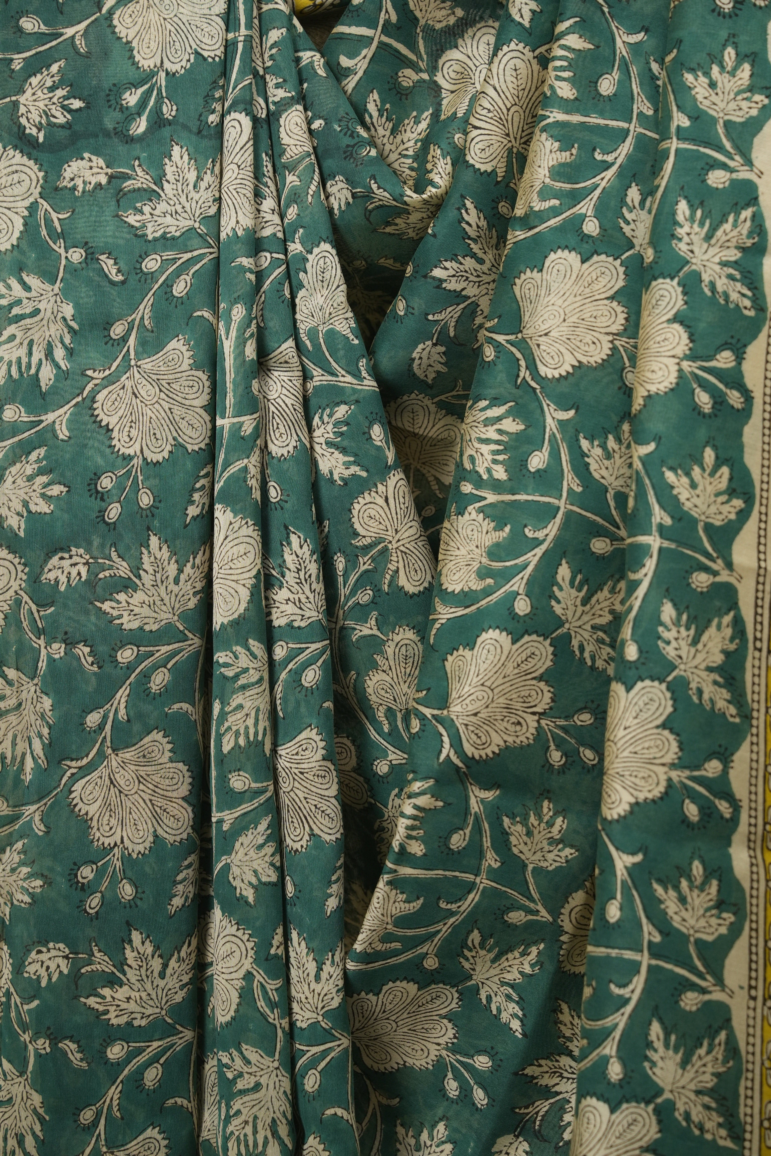 Green HBP Cotton Silk Saree With Chanderi Border - SRGCSS1771