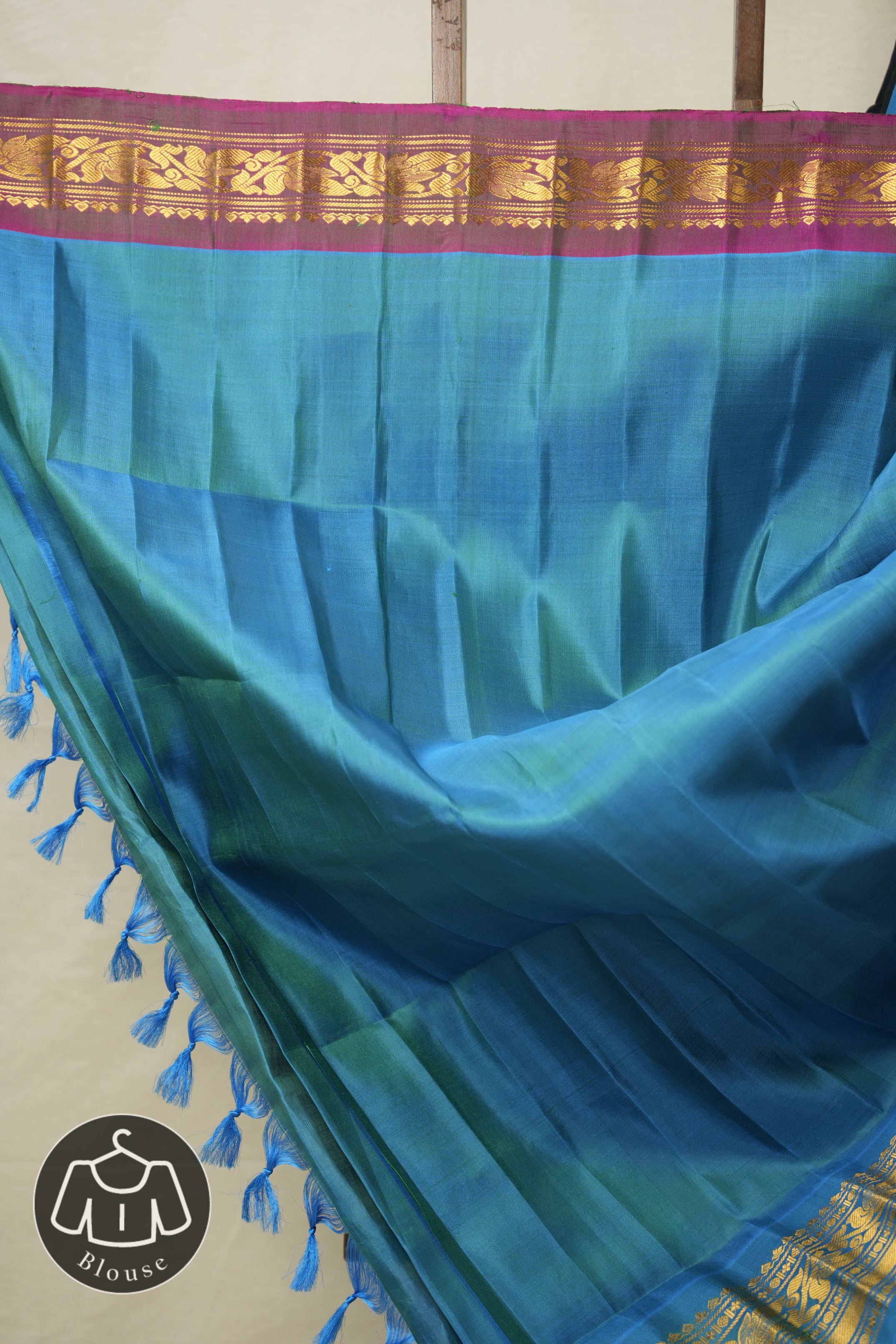 Black - Blue Gadwal Silk Saree - SRBBGSS580