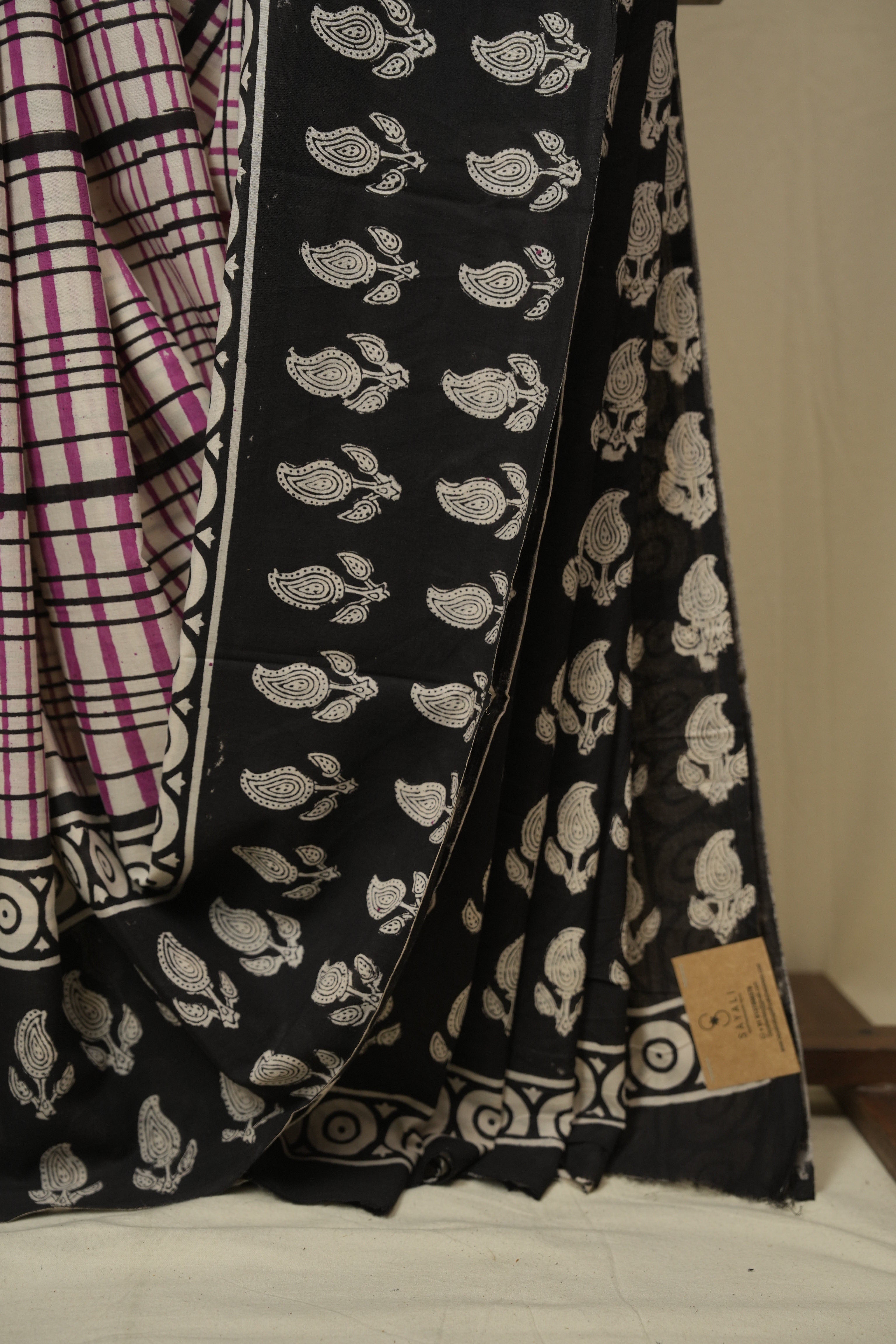 Off White HBP Cotton Saree - SROWCS3442