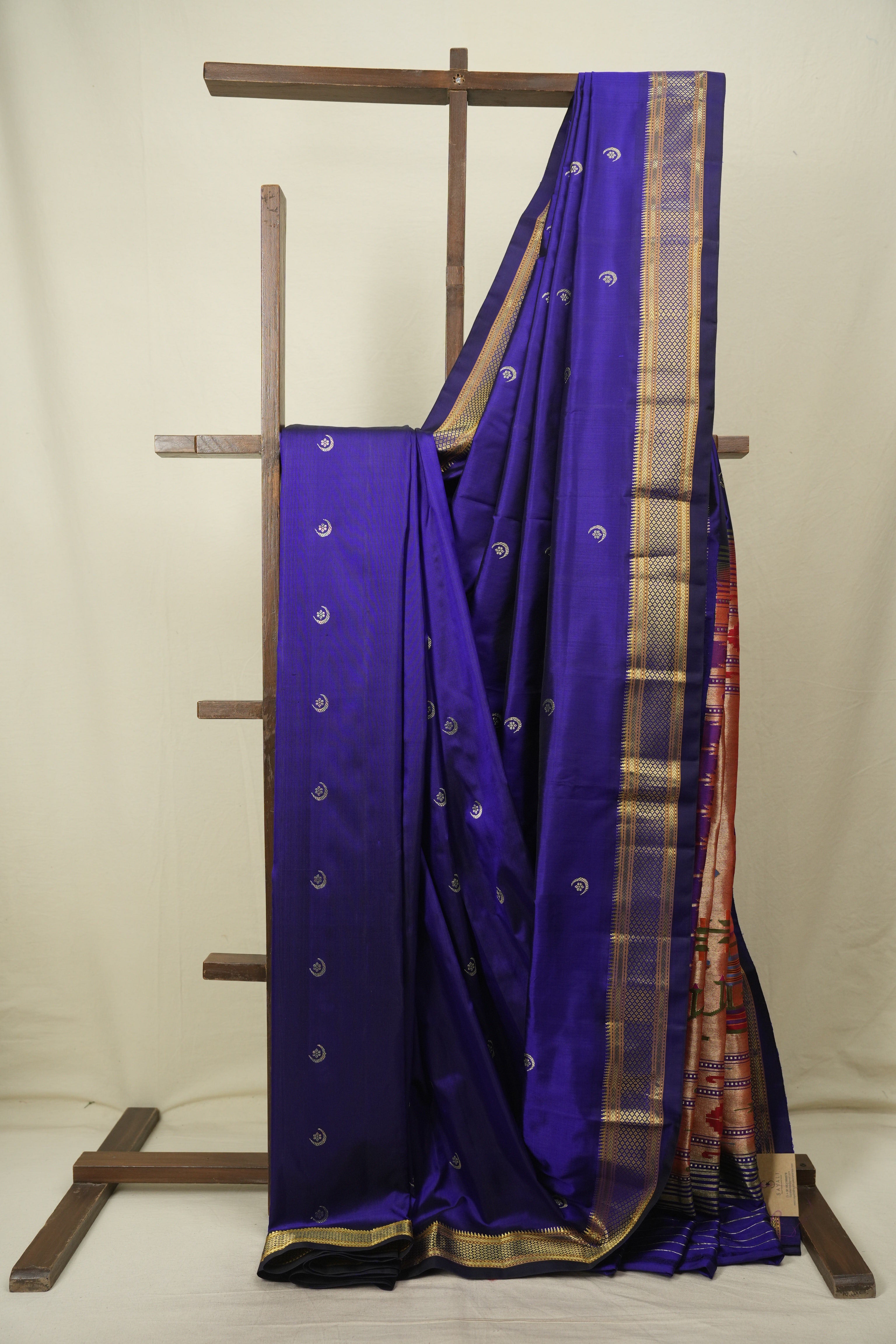 Navy Blue Silk Paithani Saree - SRNBSPS813
