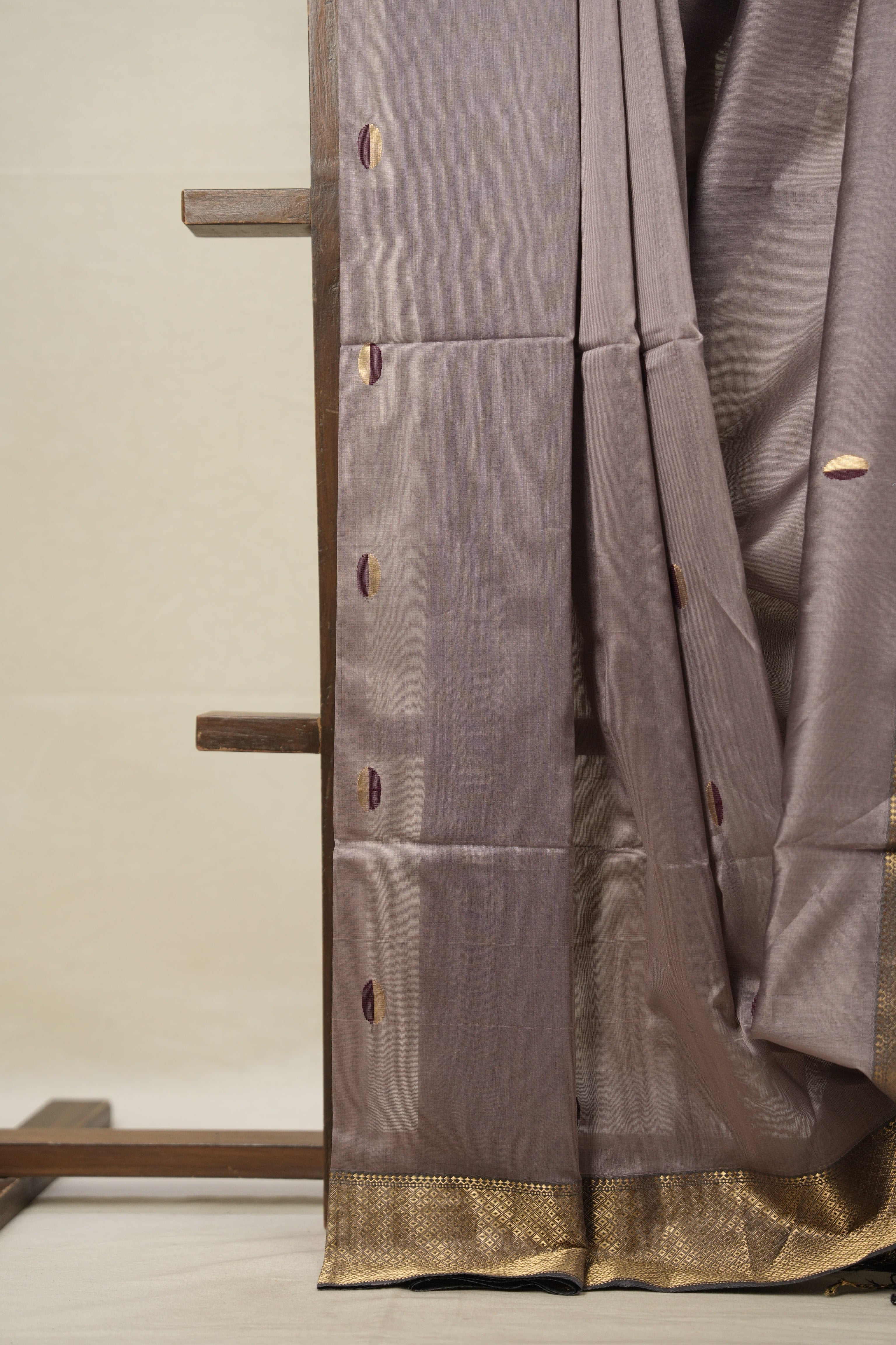 Dusty Mauve Maheshwari Saree - SRDMMS878