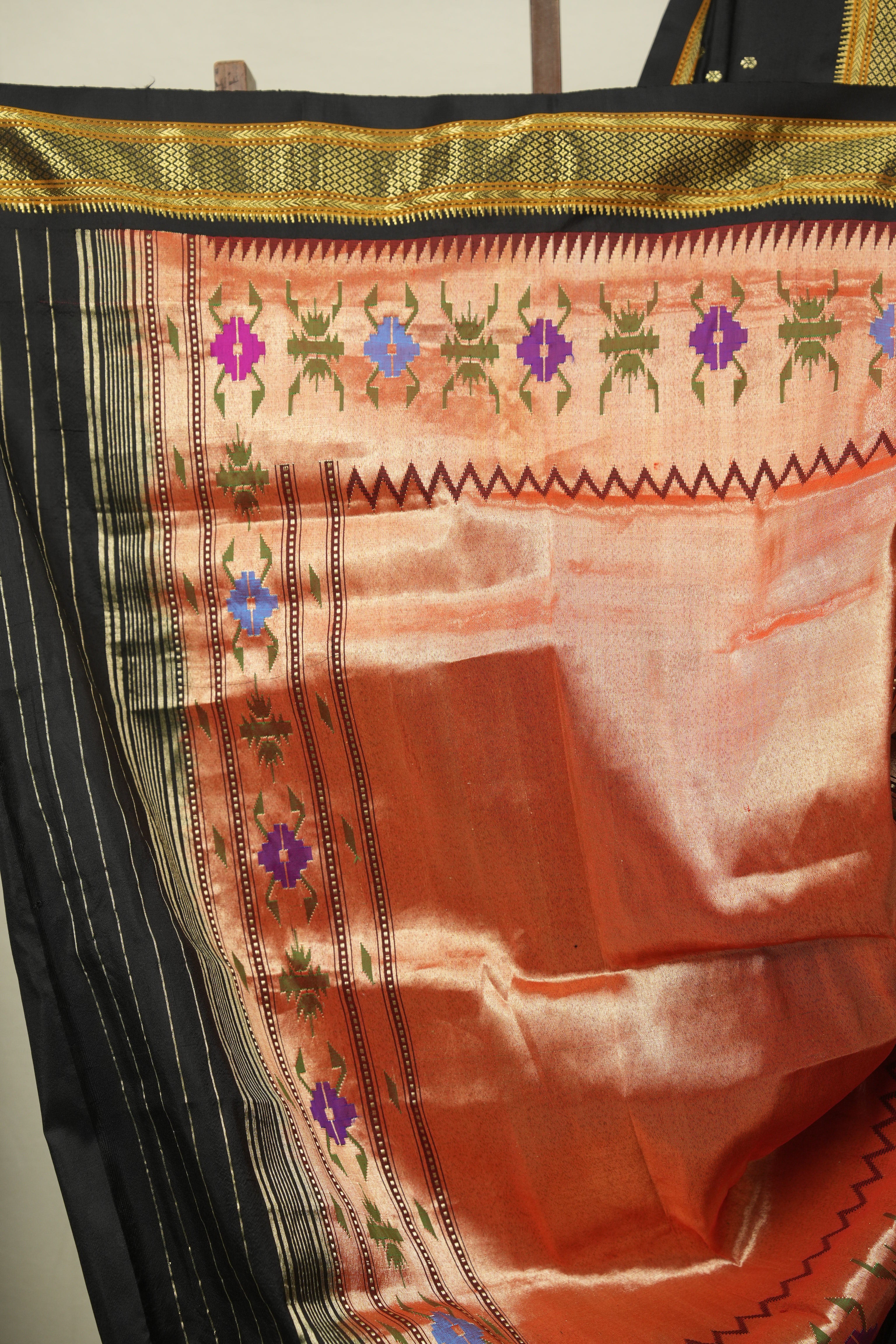 Black Silk Paithani Saree - SRBSPS814
