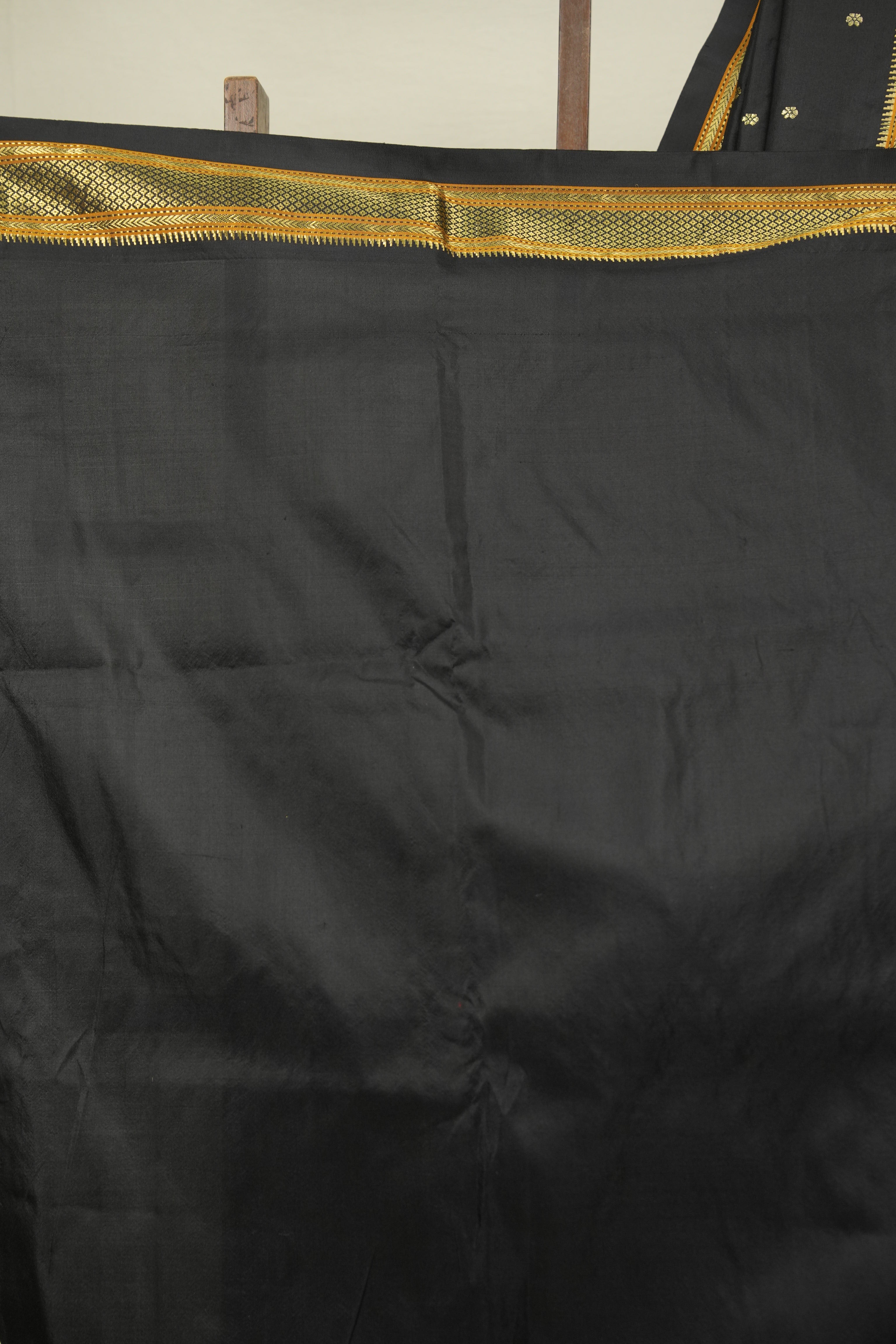Black Silk Paithani Saree - SRBSPS814