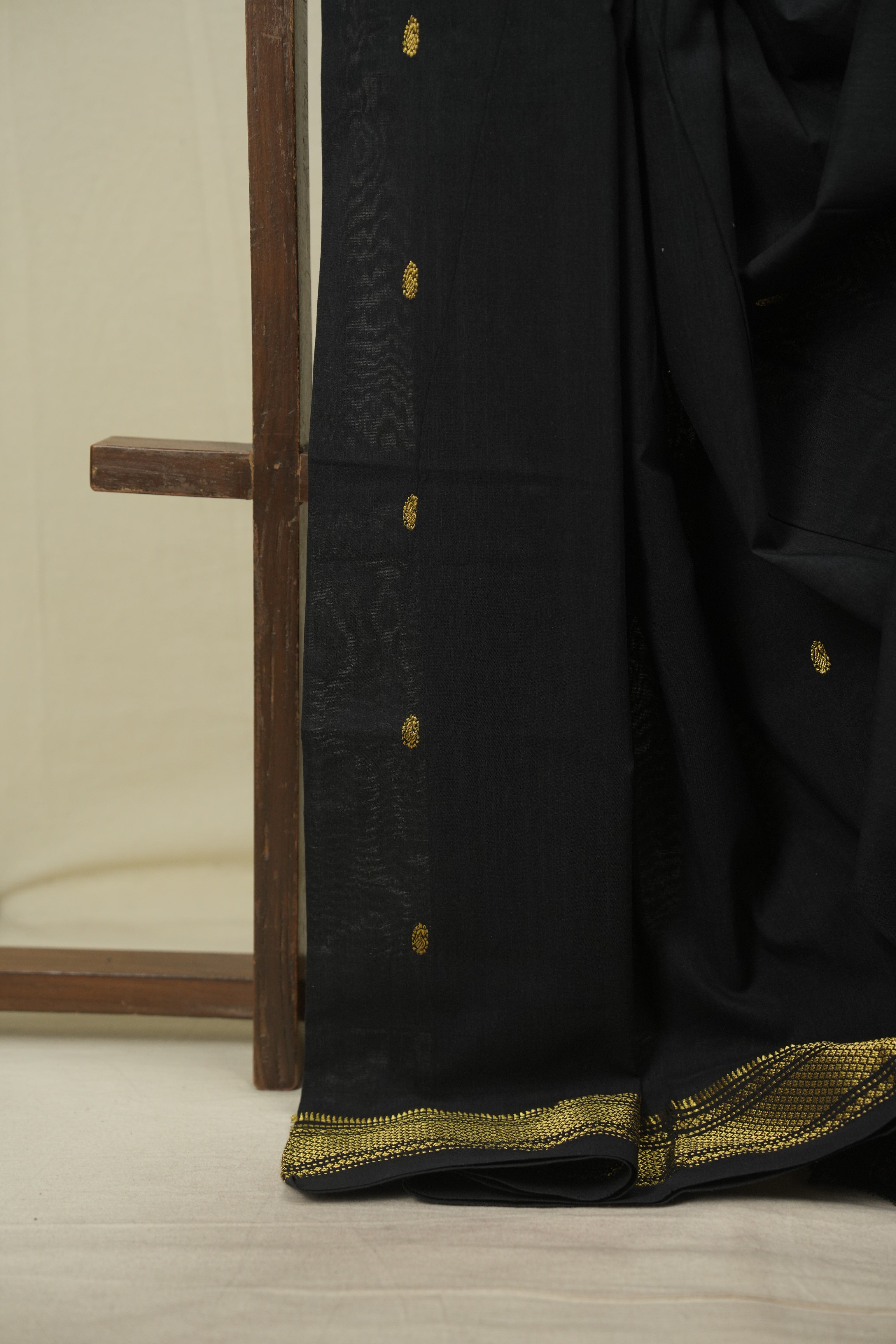 Black Cotton Paithani Saree - SRBCPS828
