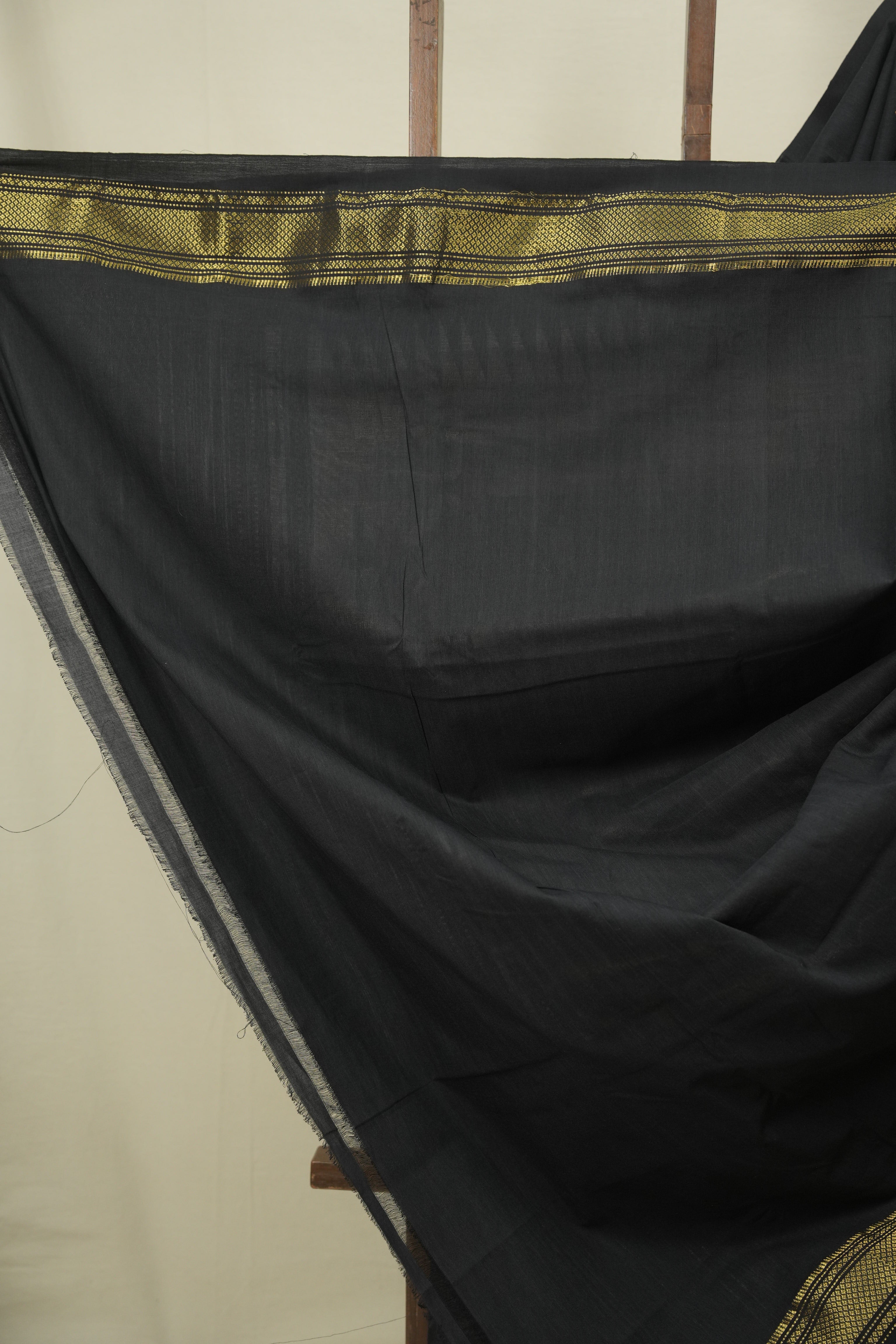 Black Cotton Paithani Saree - SRBCPS828