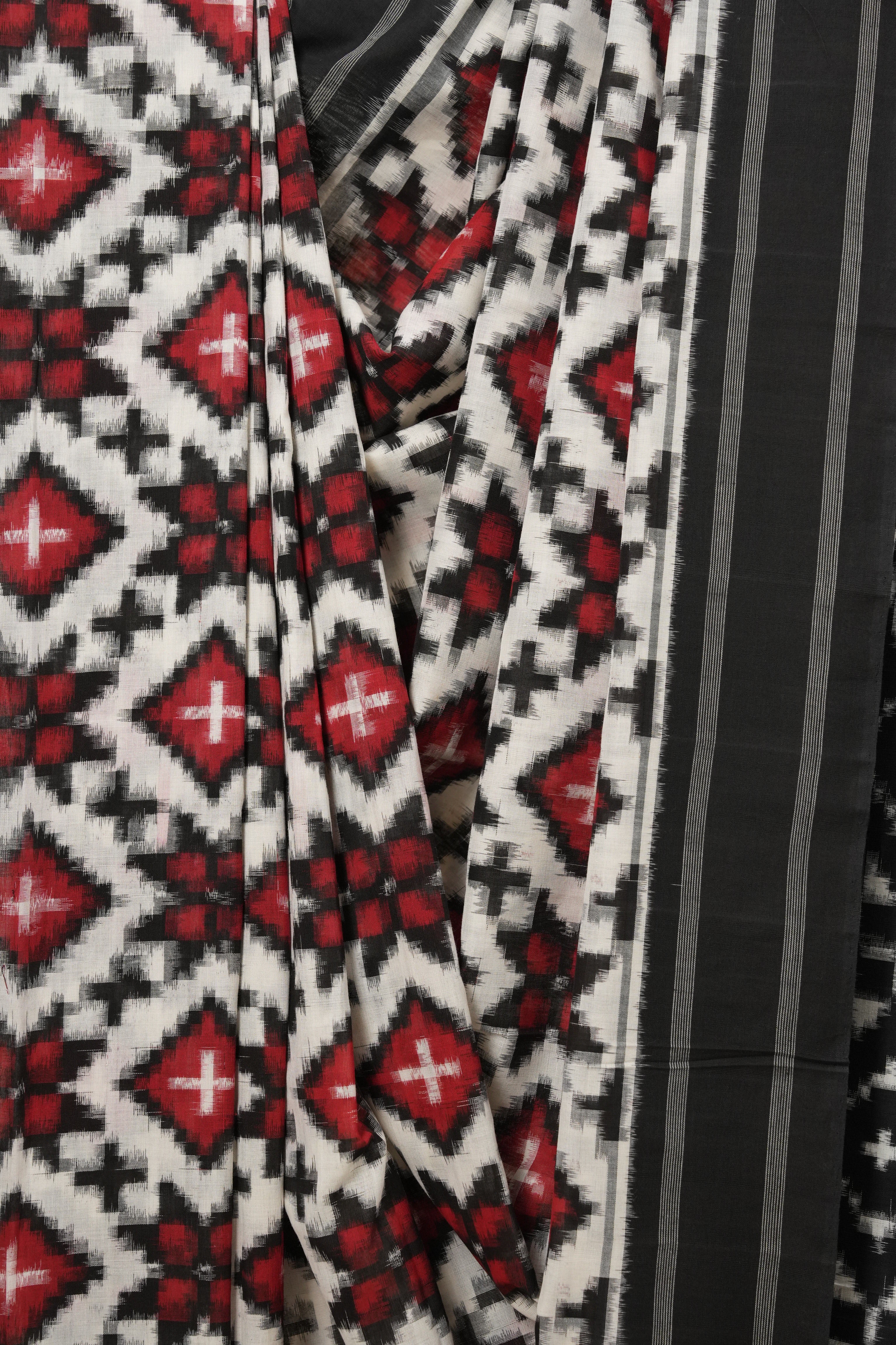 Multi Colour Pochampalli Cotton Ikat Saree - SRMCPCIS550