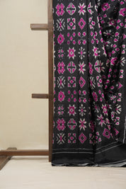Black Pochampalli Silk Ikat Saree - SRBPSIS166