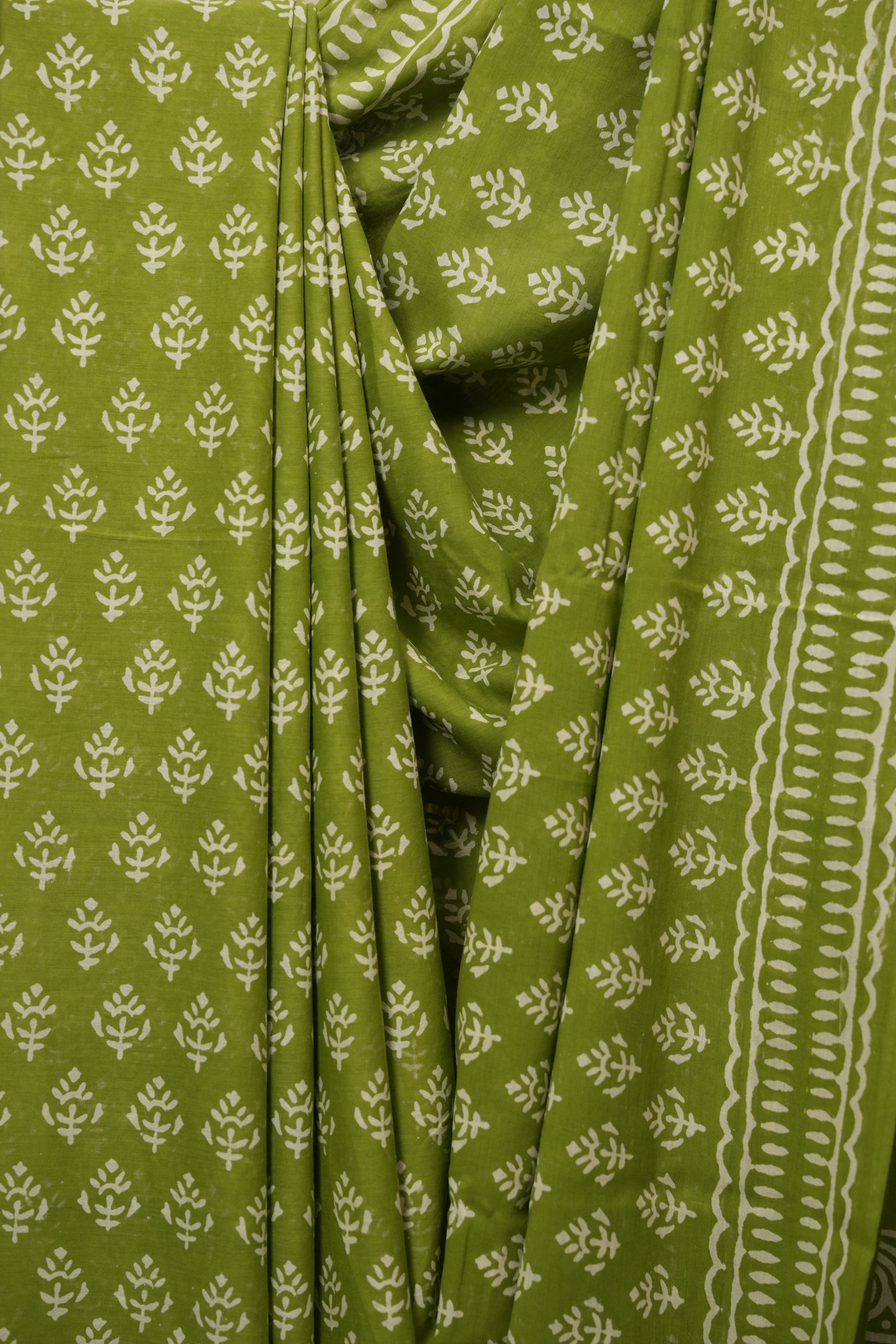 Green HBP Cotton Saree - SRGCS3389