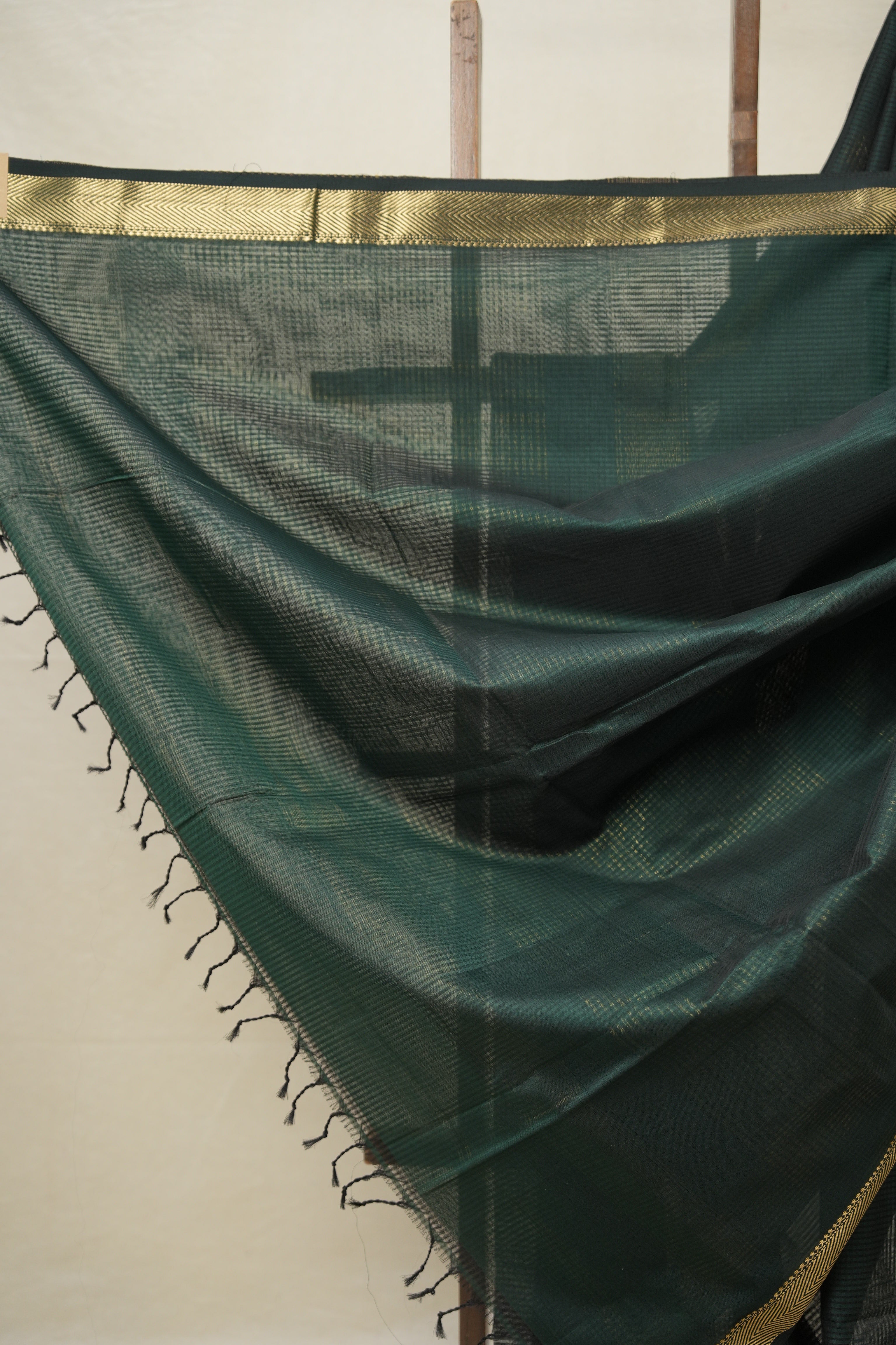 Bottle Green Maheshwari Saree - SRBGMS931