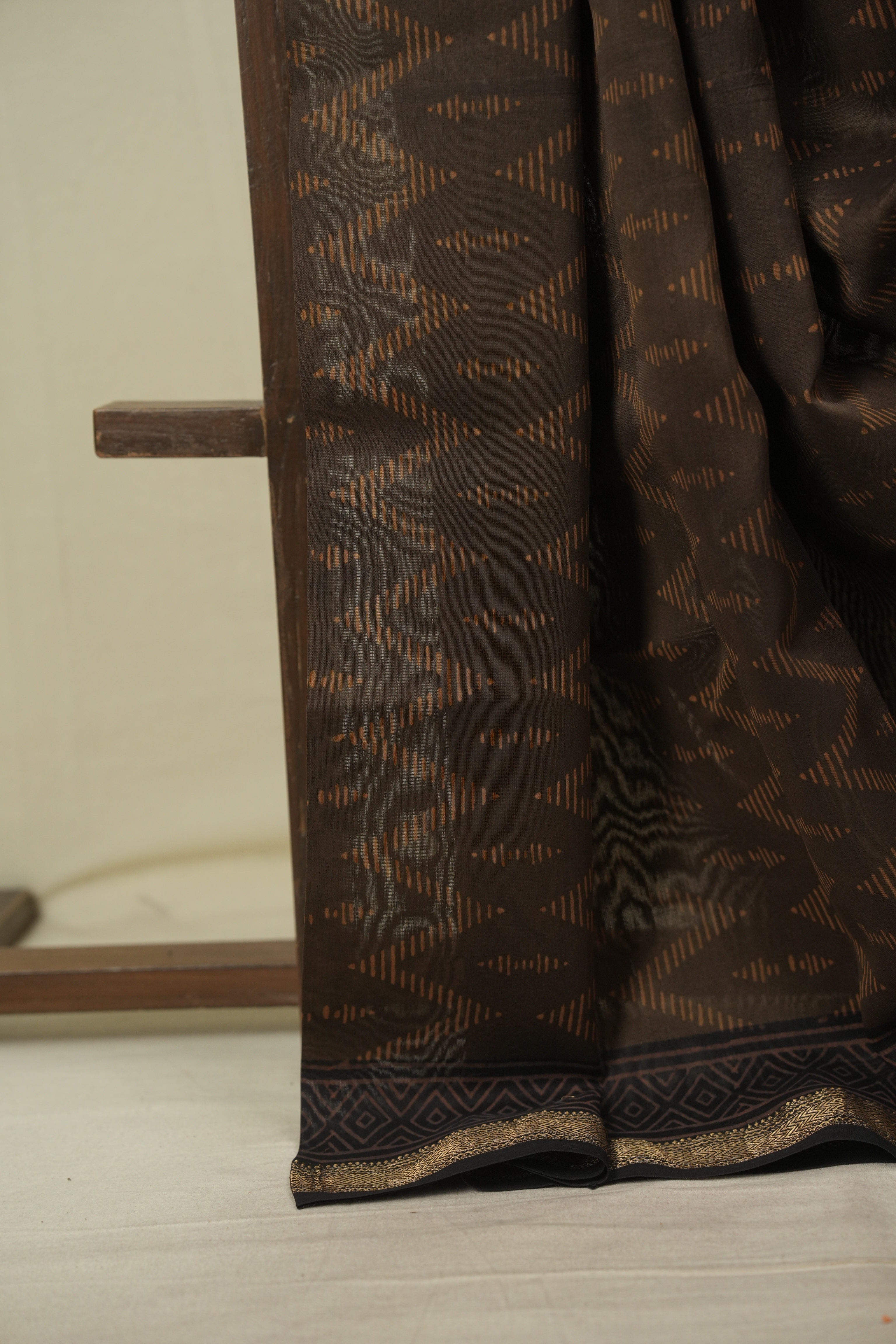 Brown HBP Cotton Silk Saree With Maheshwari Border - SRBCSS1809
