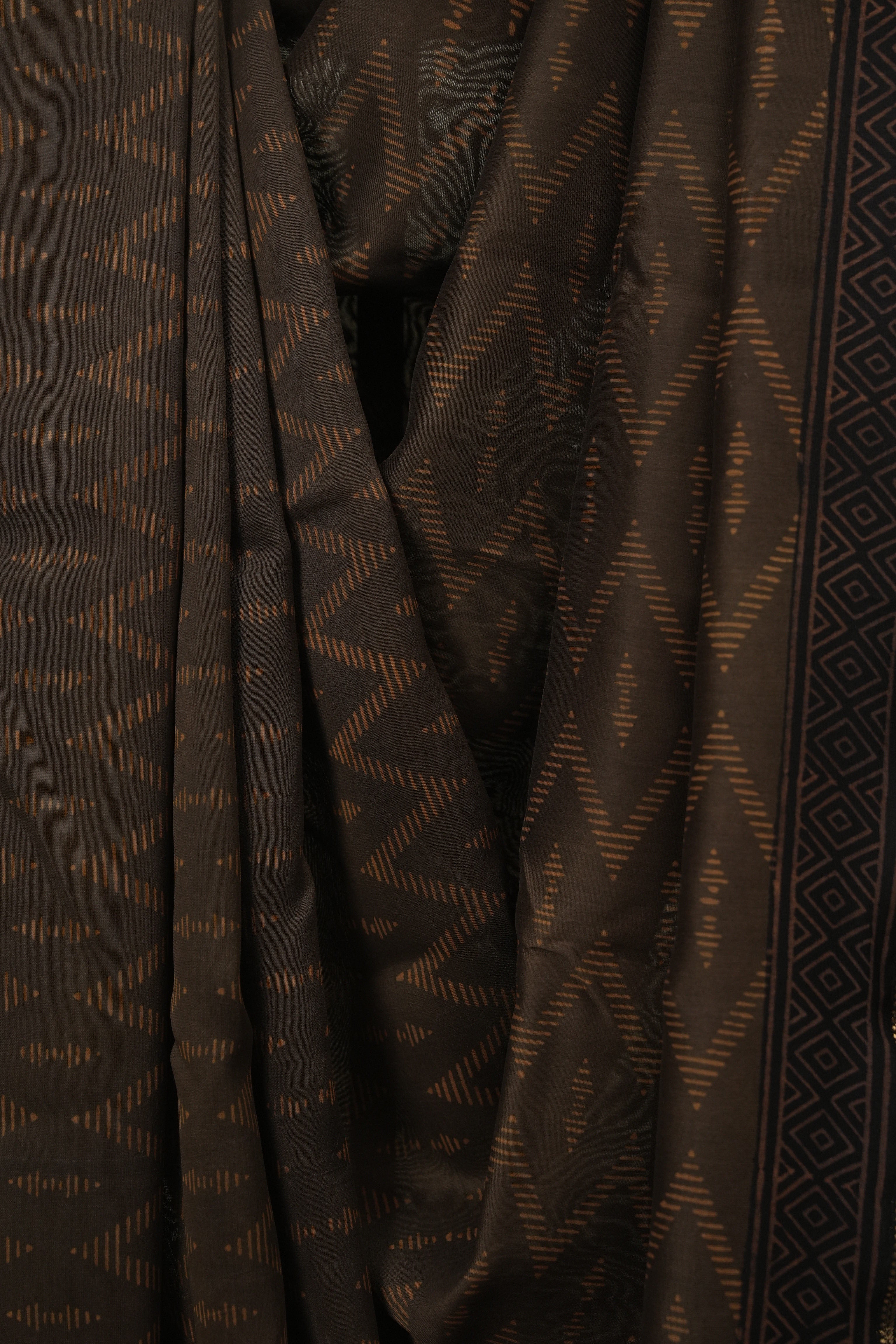 Brown HBP Cotton Silk Saree With Maheshwari Border - SRBCSS1809