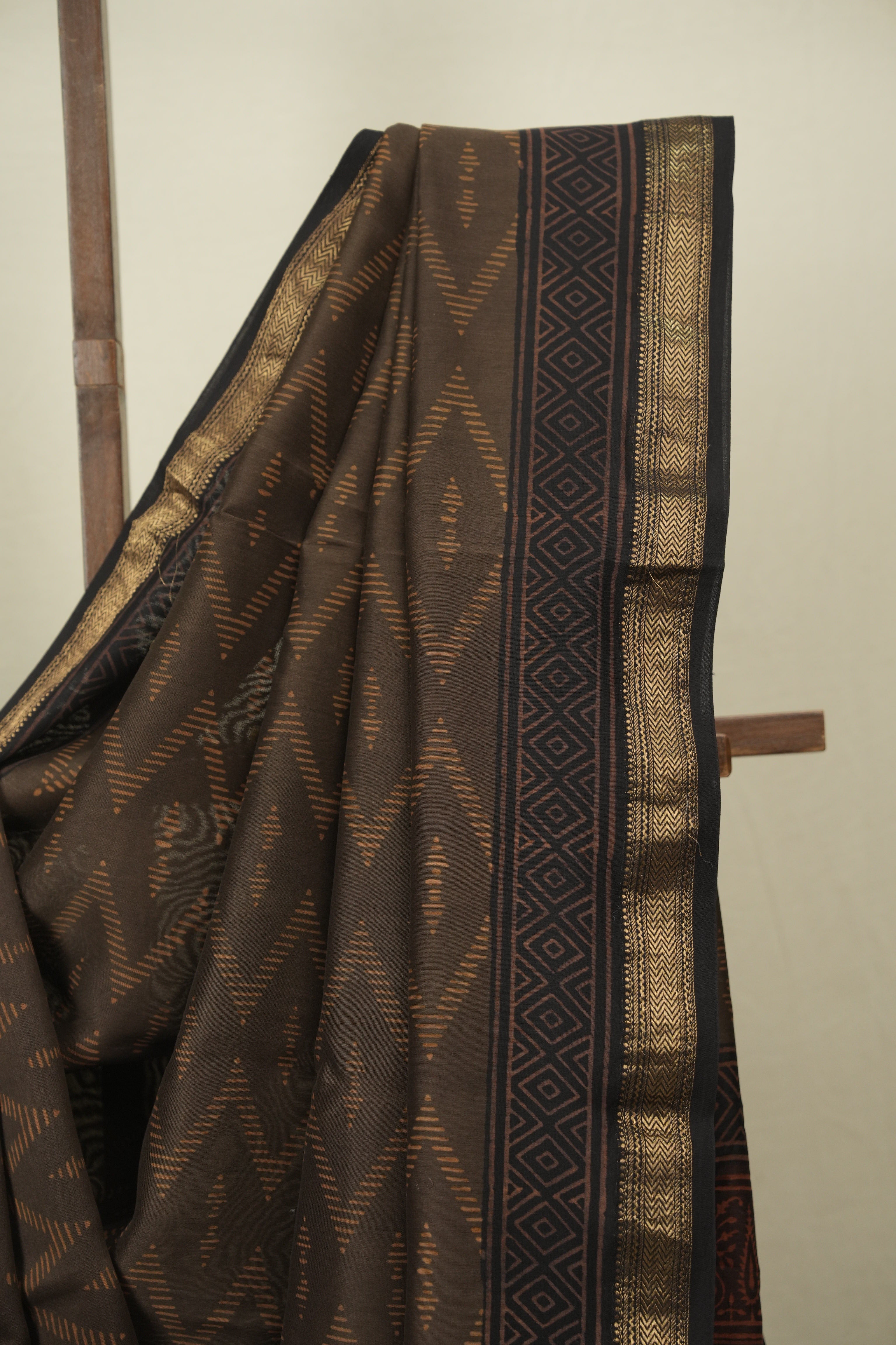 Brown HBP Cotton Silk Saree With Maheshwari Border - SRBCSS1809