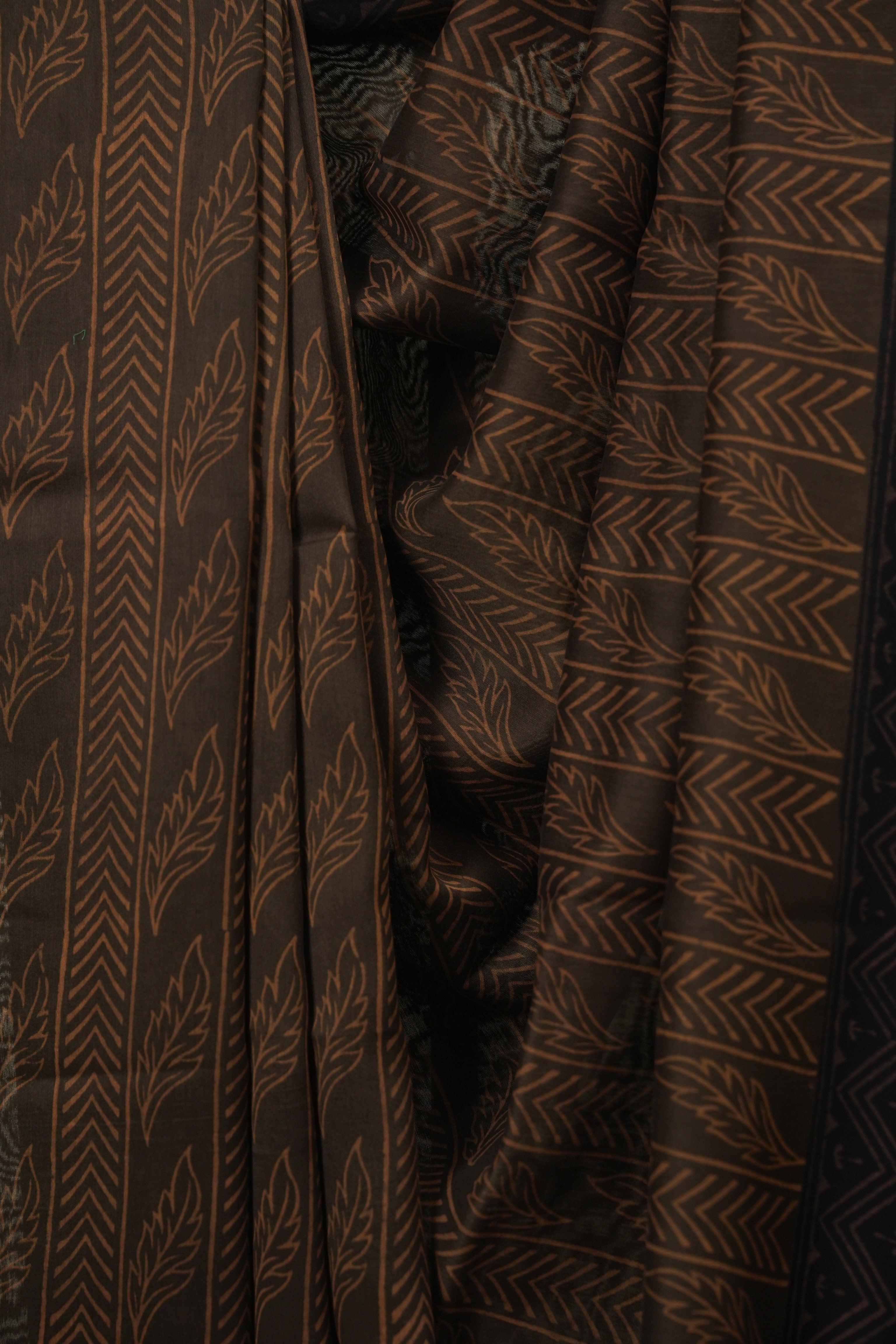 Brown HBP Cotton Silk Saree With Maheshwari Border - SRBCSS1797