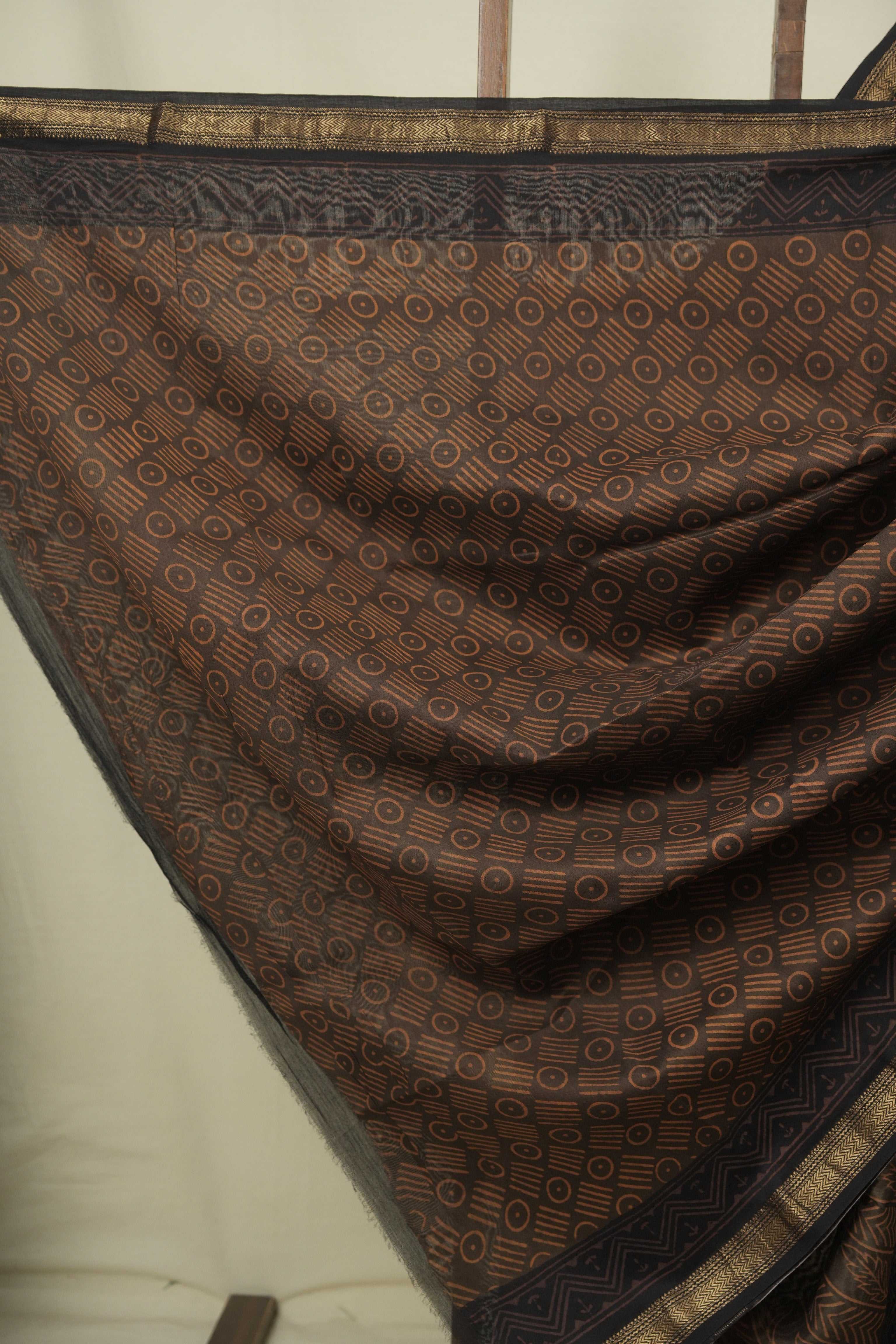 Brown HBP Cotton Silk Saree With Maheshwari Border - SRBCSS1797