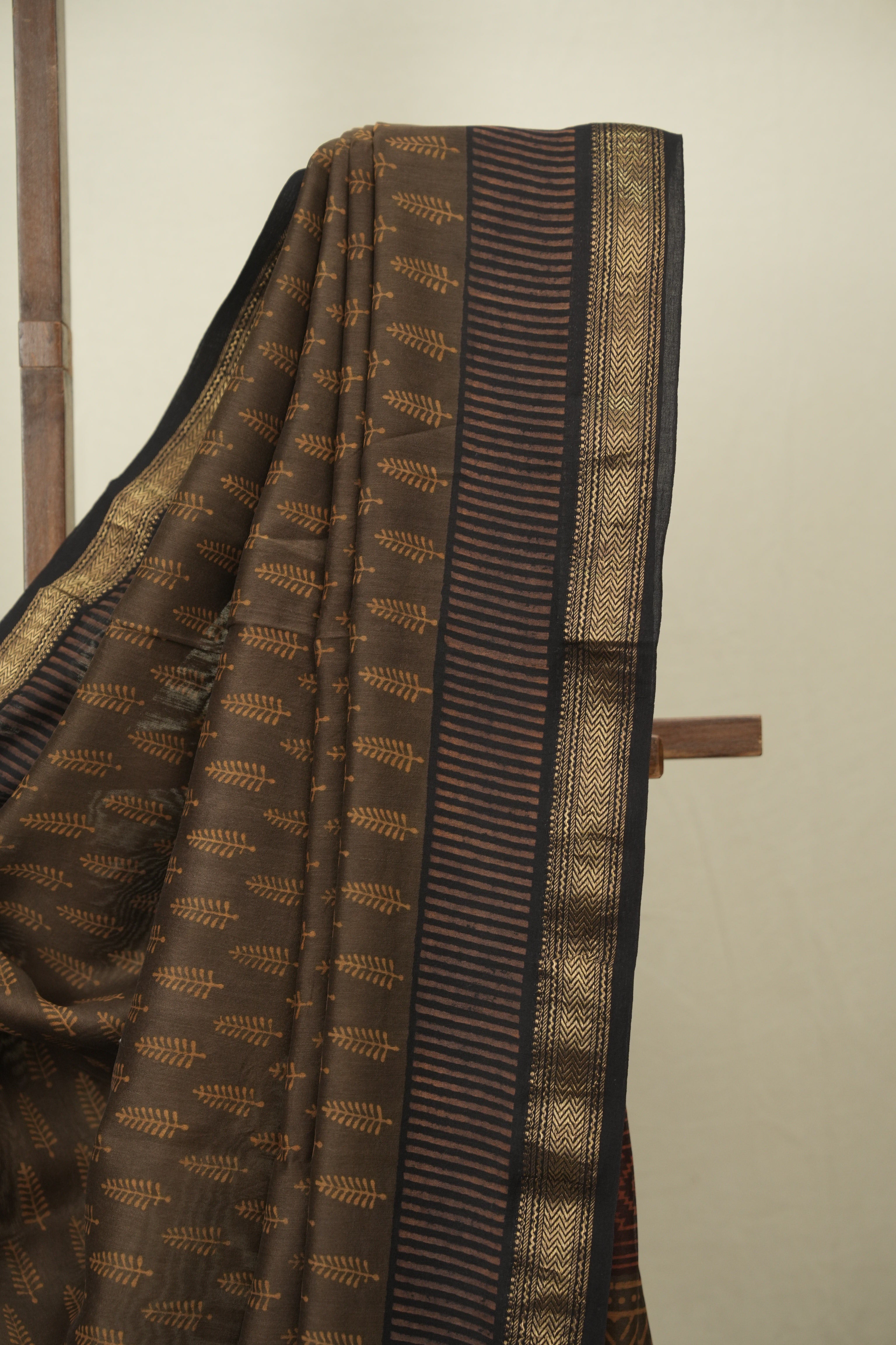 Brown HBP Cotton Silk Saree With Maheshwari Border - SRBCSS1800