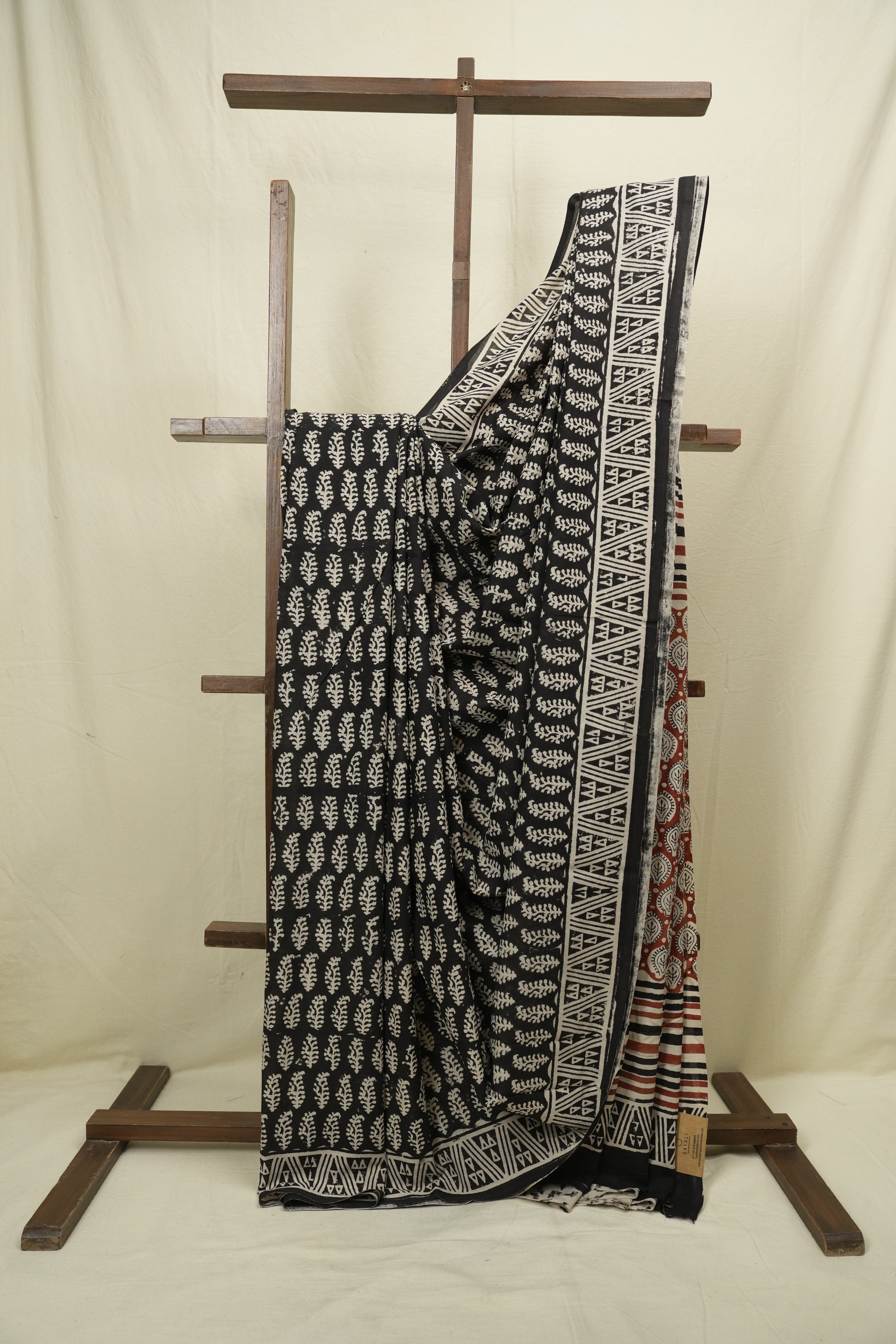 Black HBP Cotton Saree - SRBCS3388