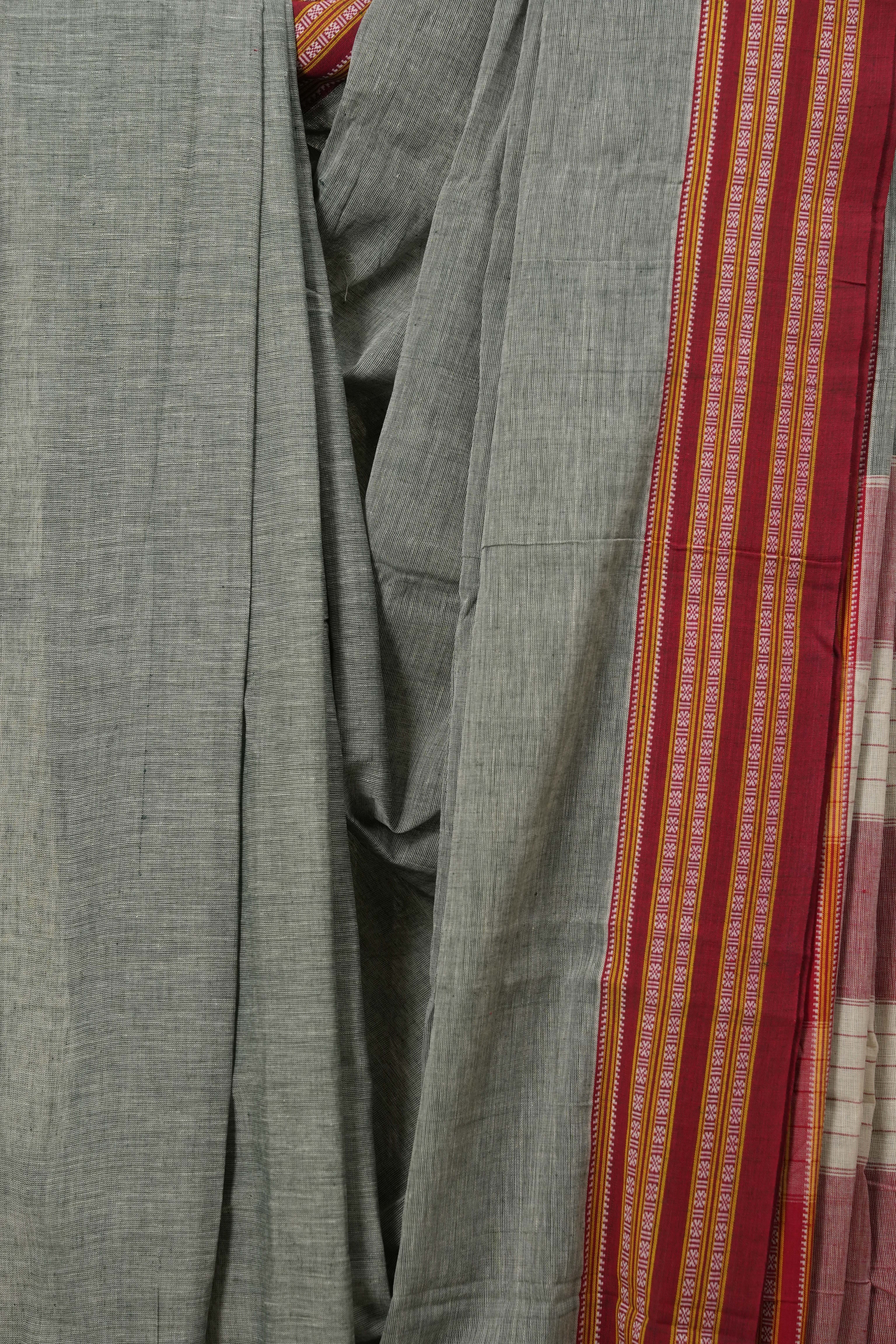 Grey Plain Cotton Patteda Anchu Saree - SRGPAS279