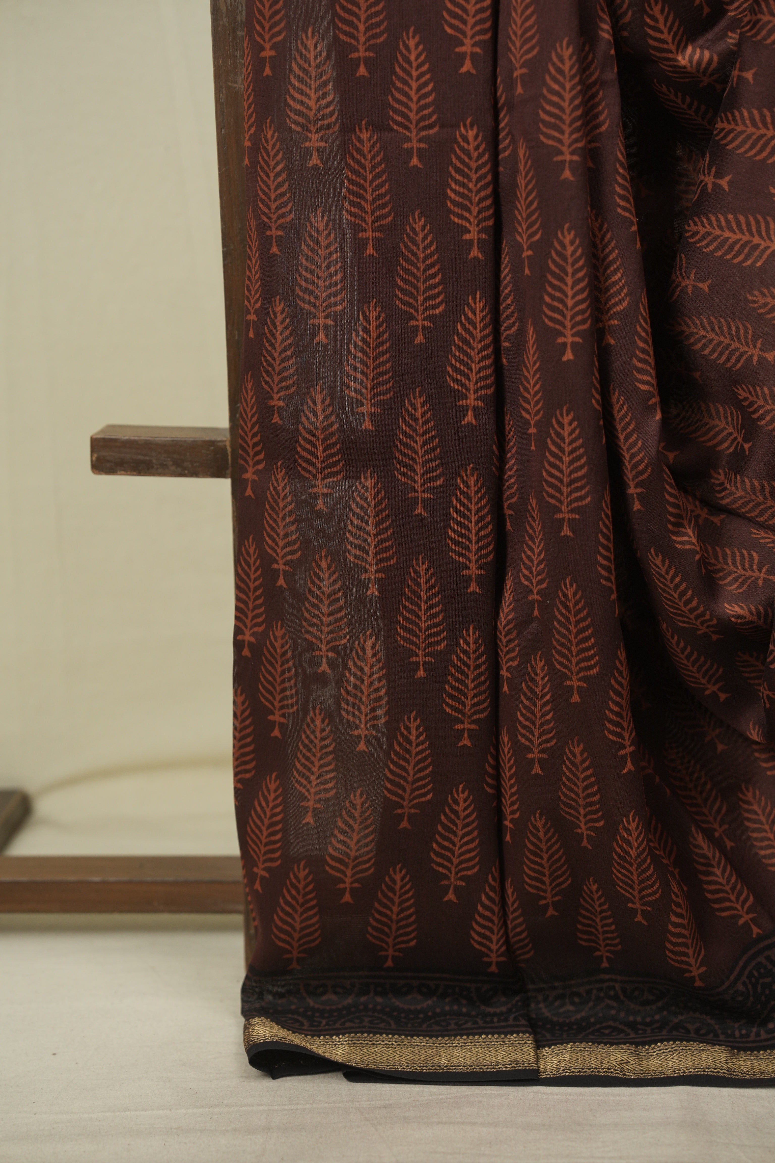 Brown HBP Cotton Silk Saree With Maheshwari Border - SRBCSS1796