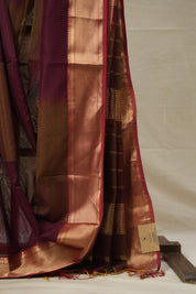 Maroon Maheshwari Saree - SRMMS900