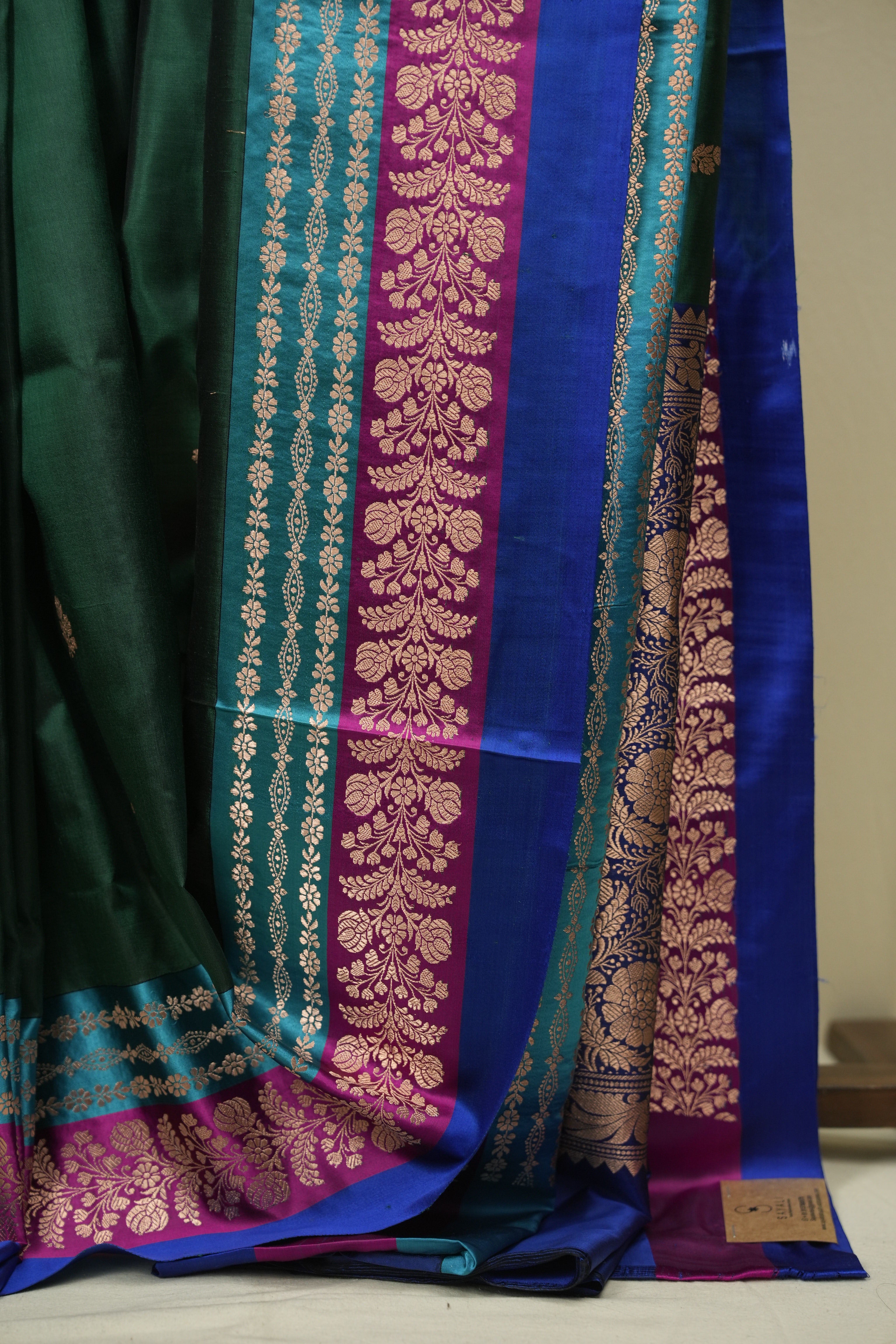 Green Banarasi Silk Saree - SRGBSS955