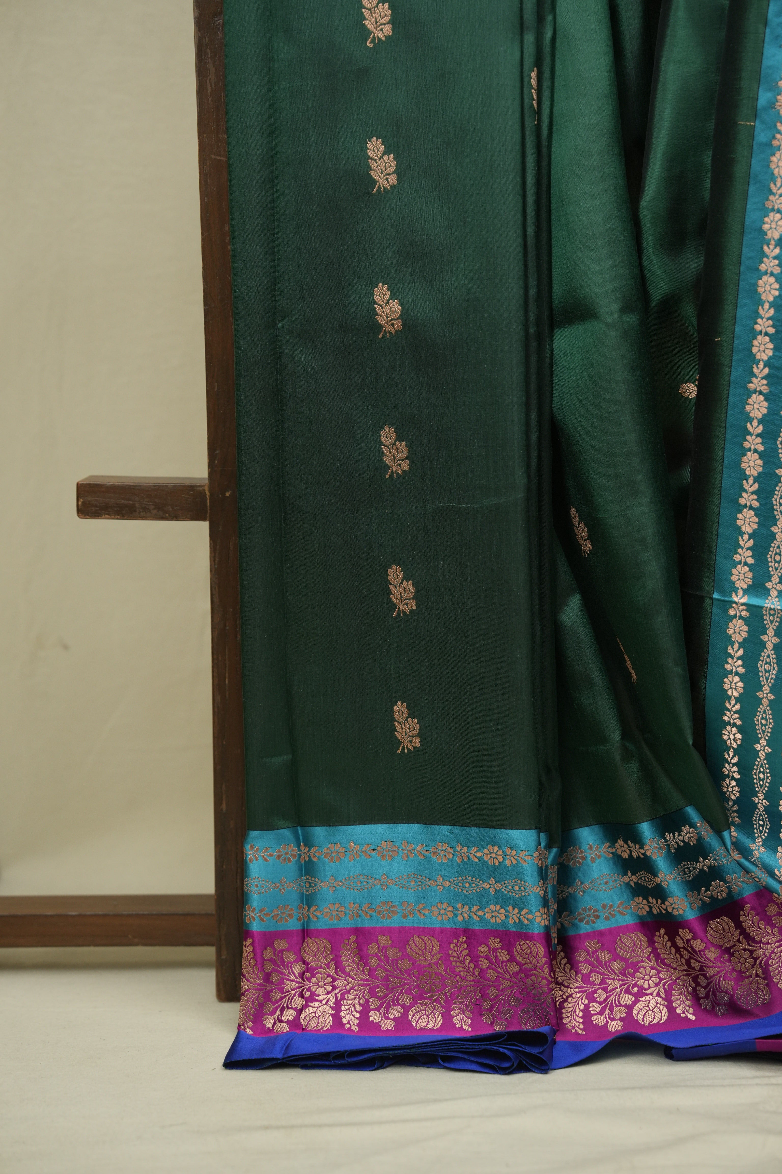 Green Banarasi Silk Saree - SRGBSS955