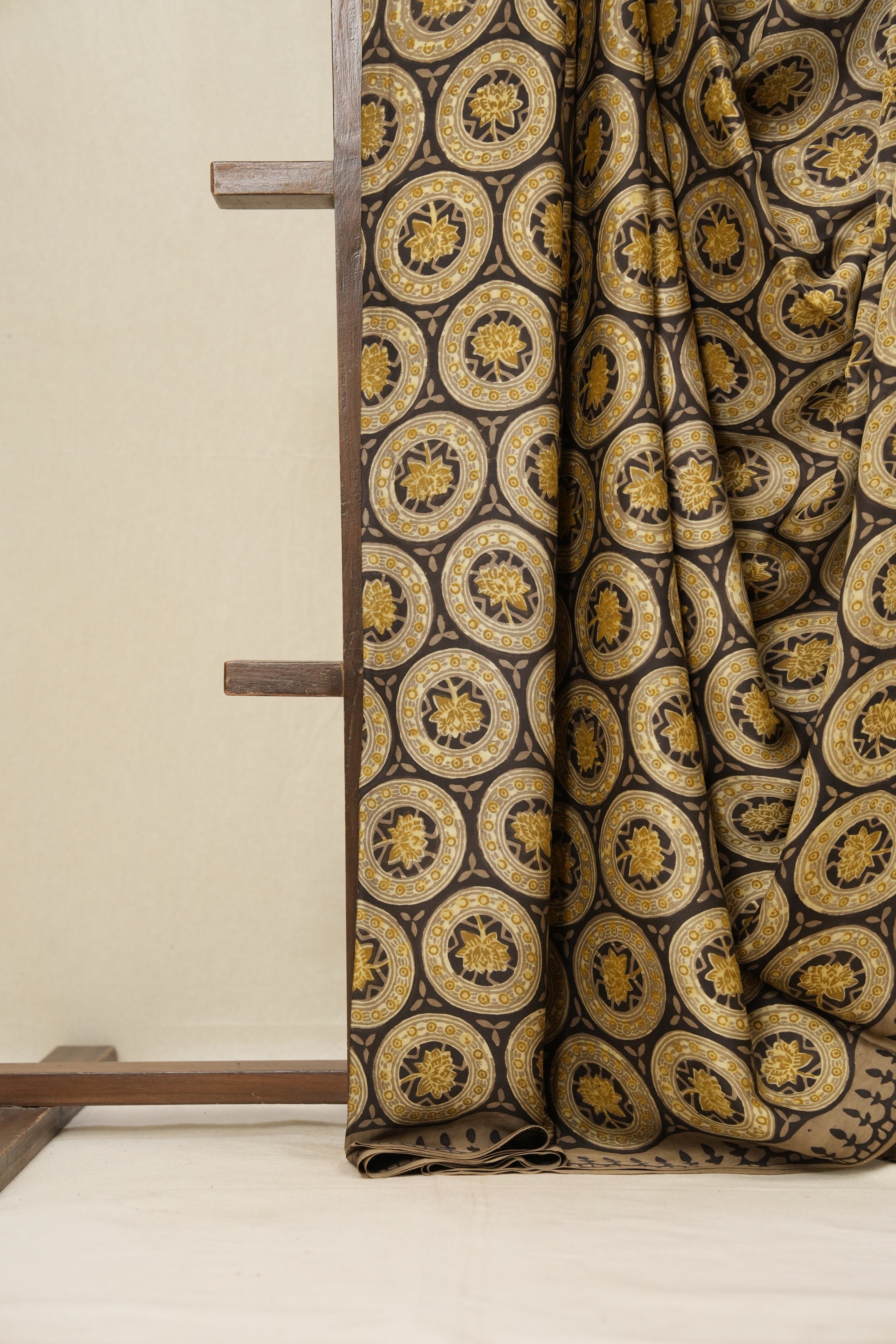 Black HBP Modal Silk Saree - SRBMSS75EX