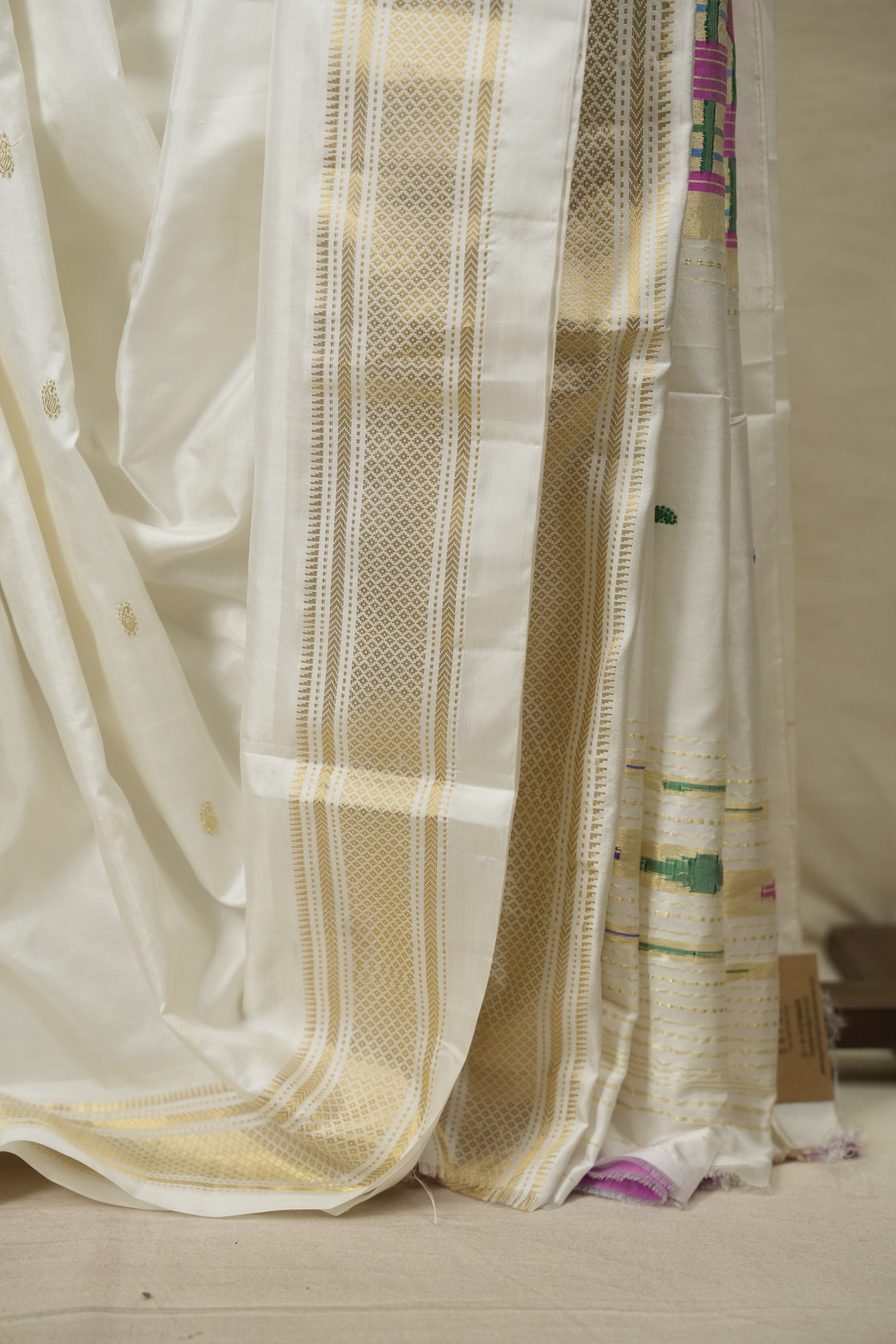 White Silk Paithani Saree - SRWSPS817