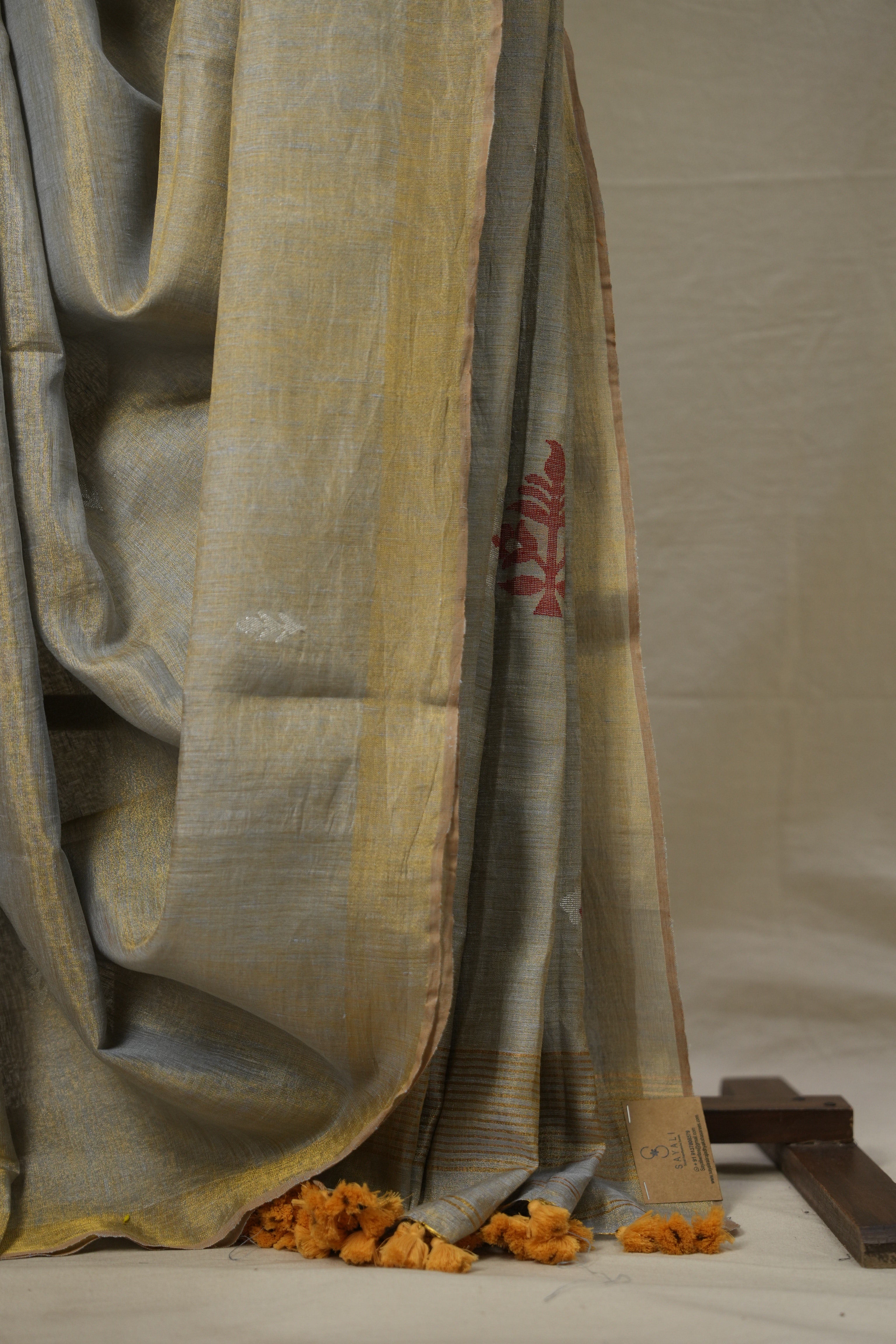 Grey Gold Tissue Linen Jamdani Saree - SRGTLJS223