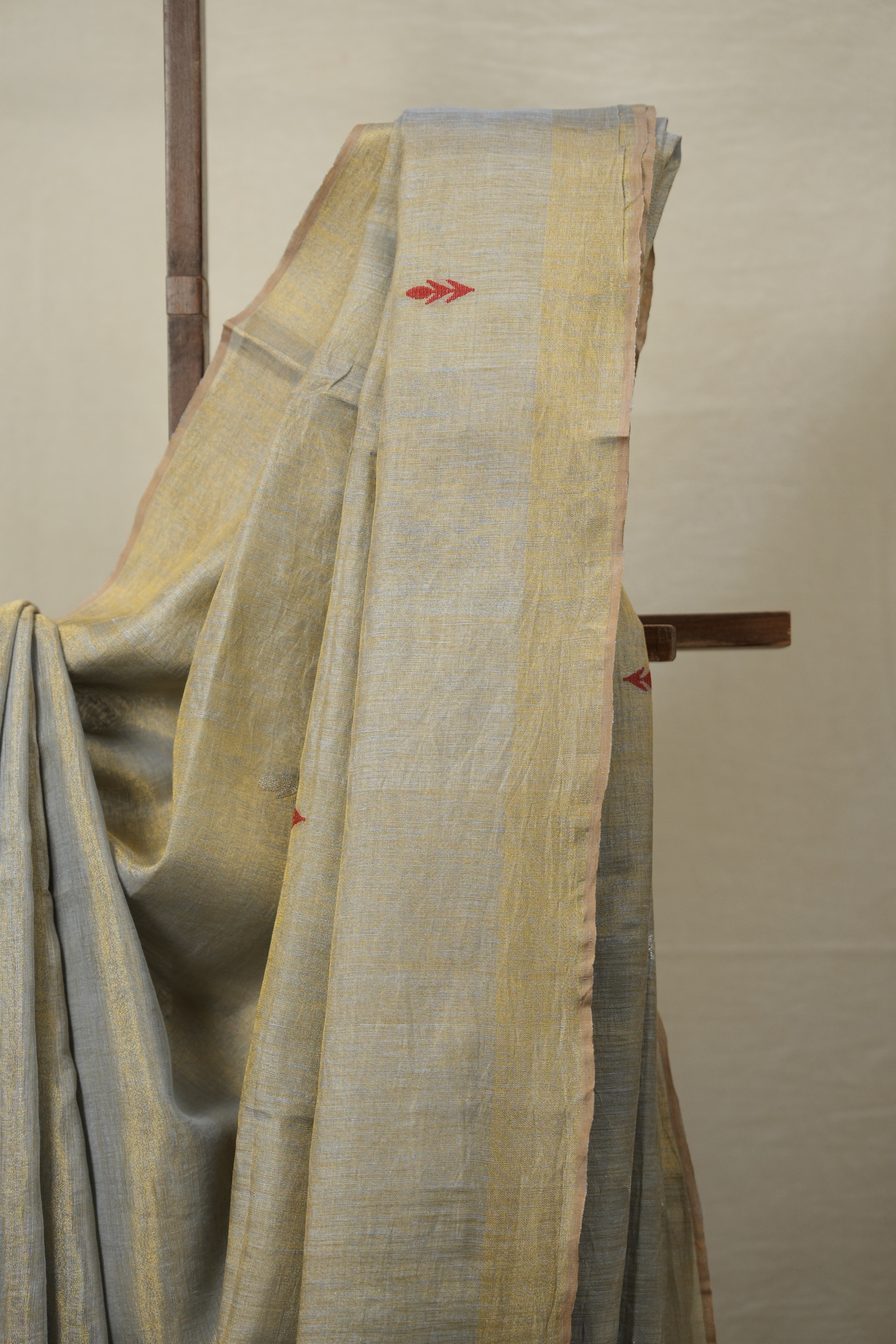 Grey Gold Tissue Linen Jamdani Saree - SRGTLJS223